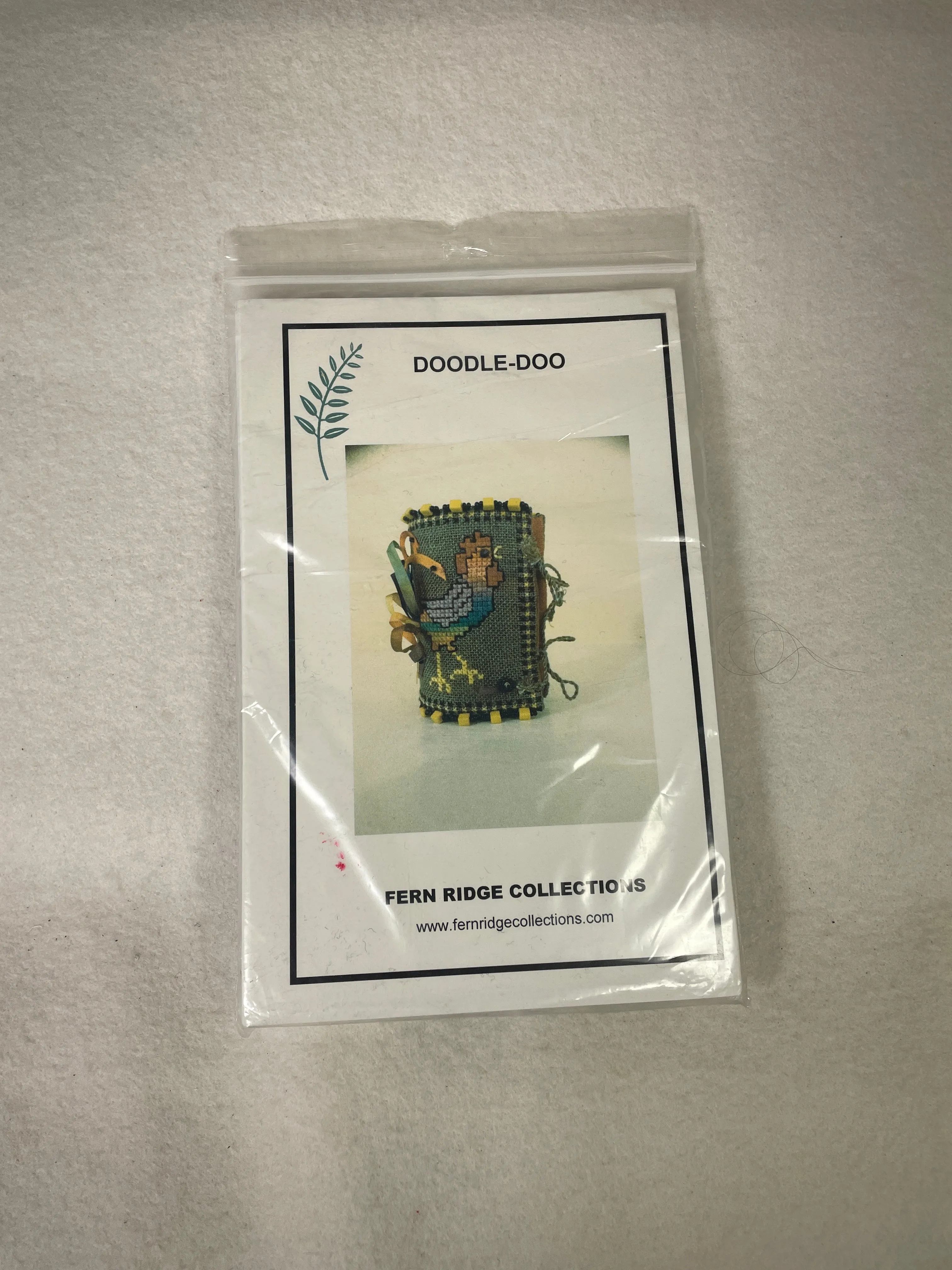 * SALE / Fern Ridge Collections 701 Doodle Doo Roll