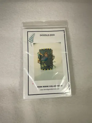 * SALE / Fern Ridge Collections 701 Doodle Doo Roll