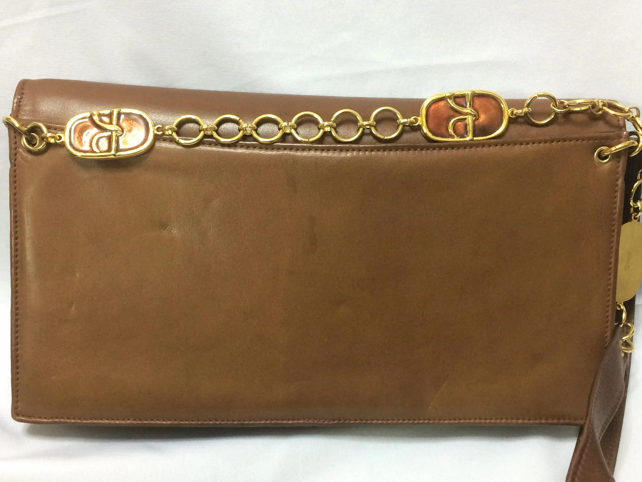 70's vintage Roberta di Camerino brown genuine leather purse with R cham chains. A rare masterpiece