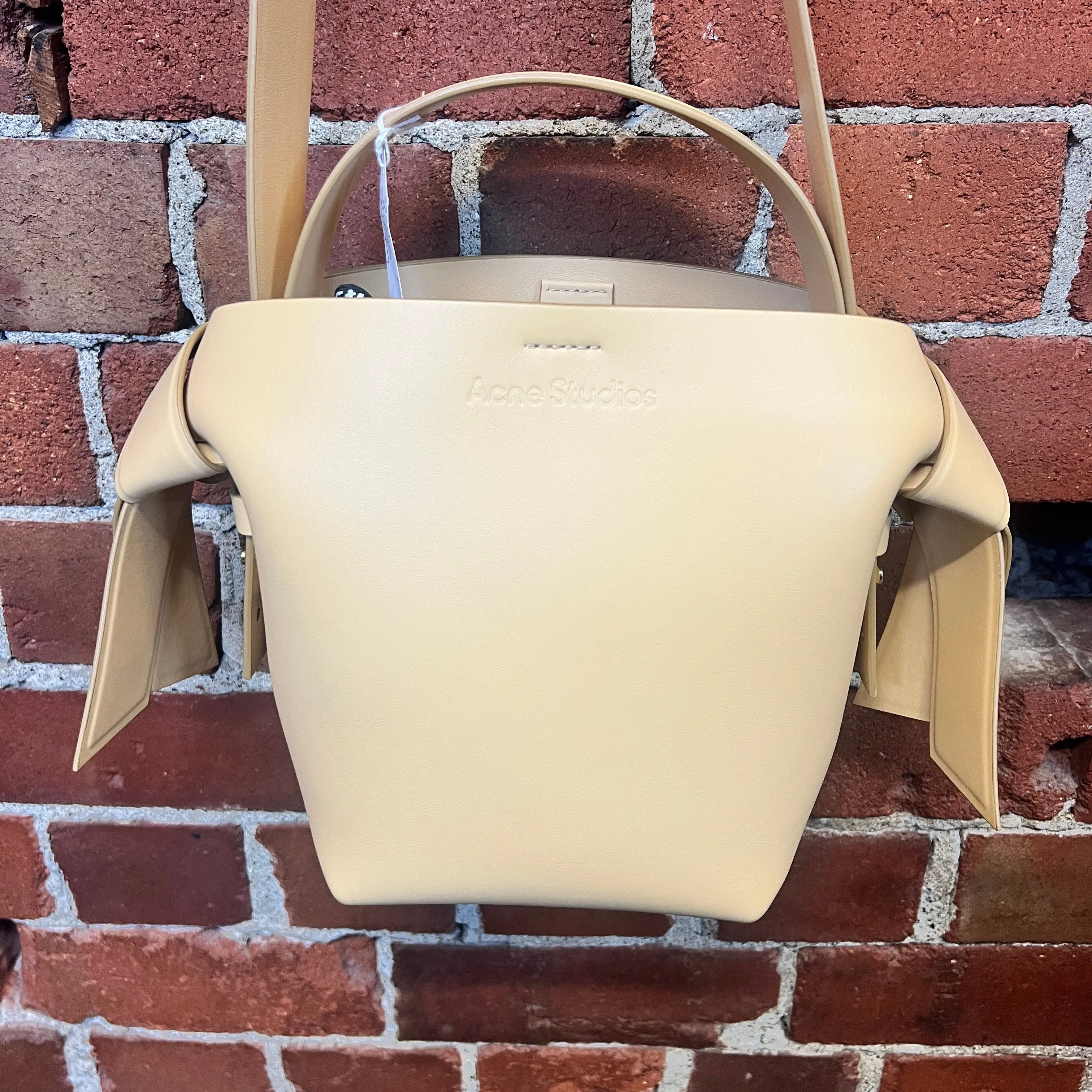 ACNE STUDIOS Leather handbag