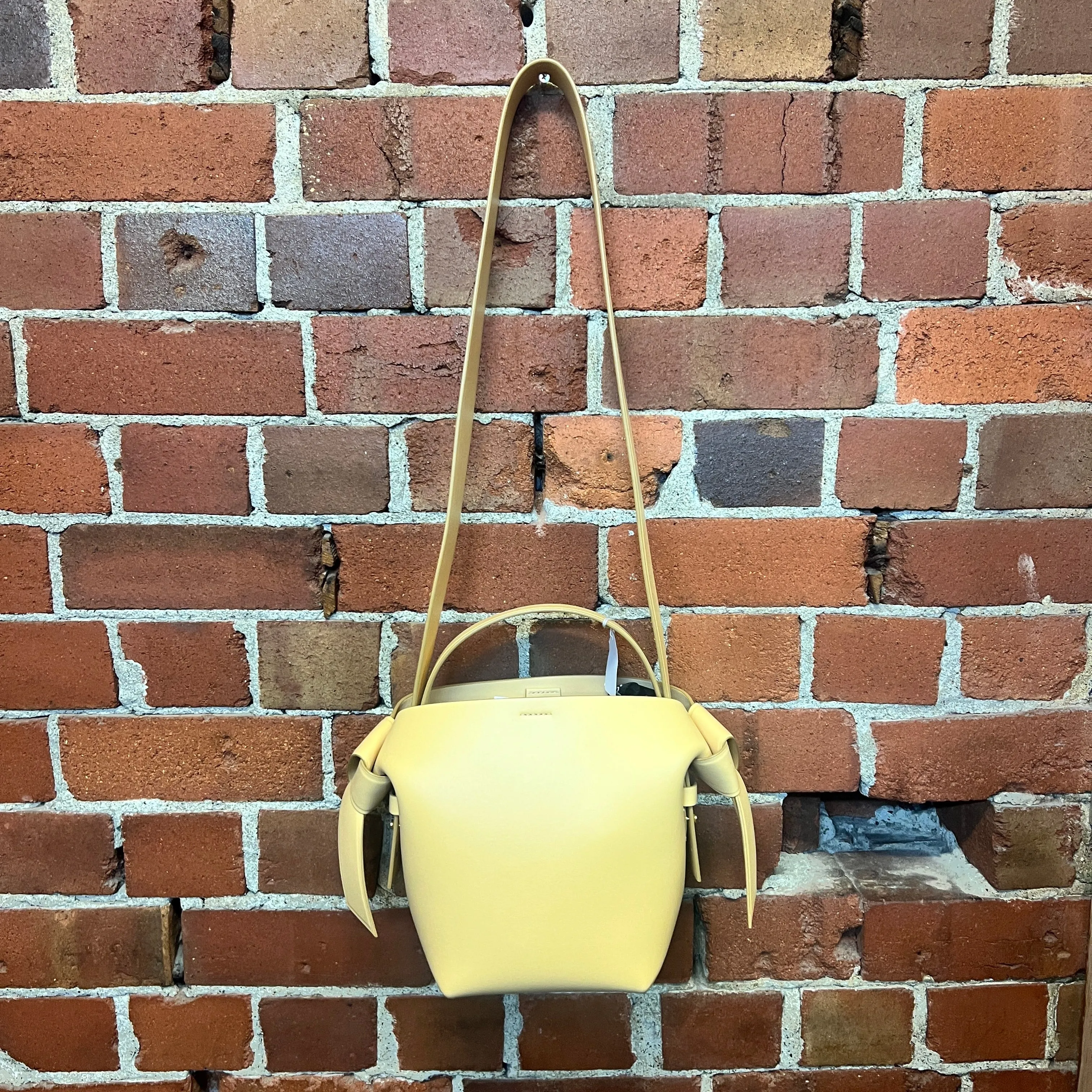 ACNE STUDIOS Leather handbag
