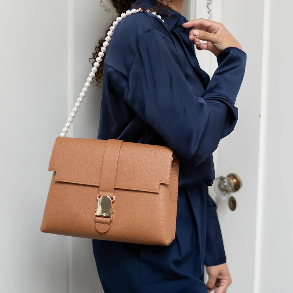 Almost Perfect | Cadence Shoulder Bag | Pebbled