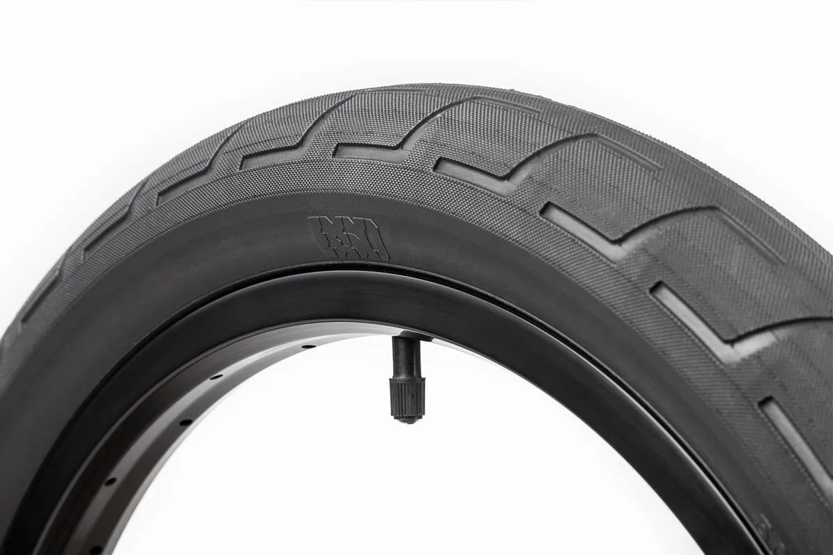 BSD Donnastreet Folding Tyre Black