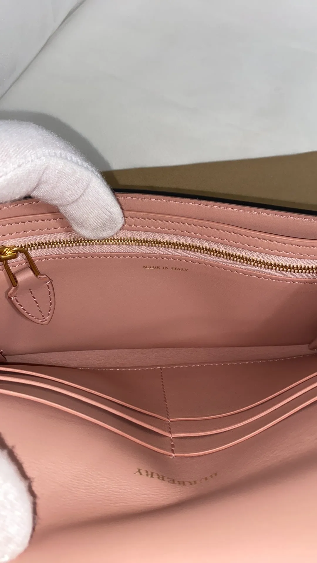 BURBERRY EKD HOLLE LEATHER WALLET IN NEUTRALS/MULTI