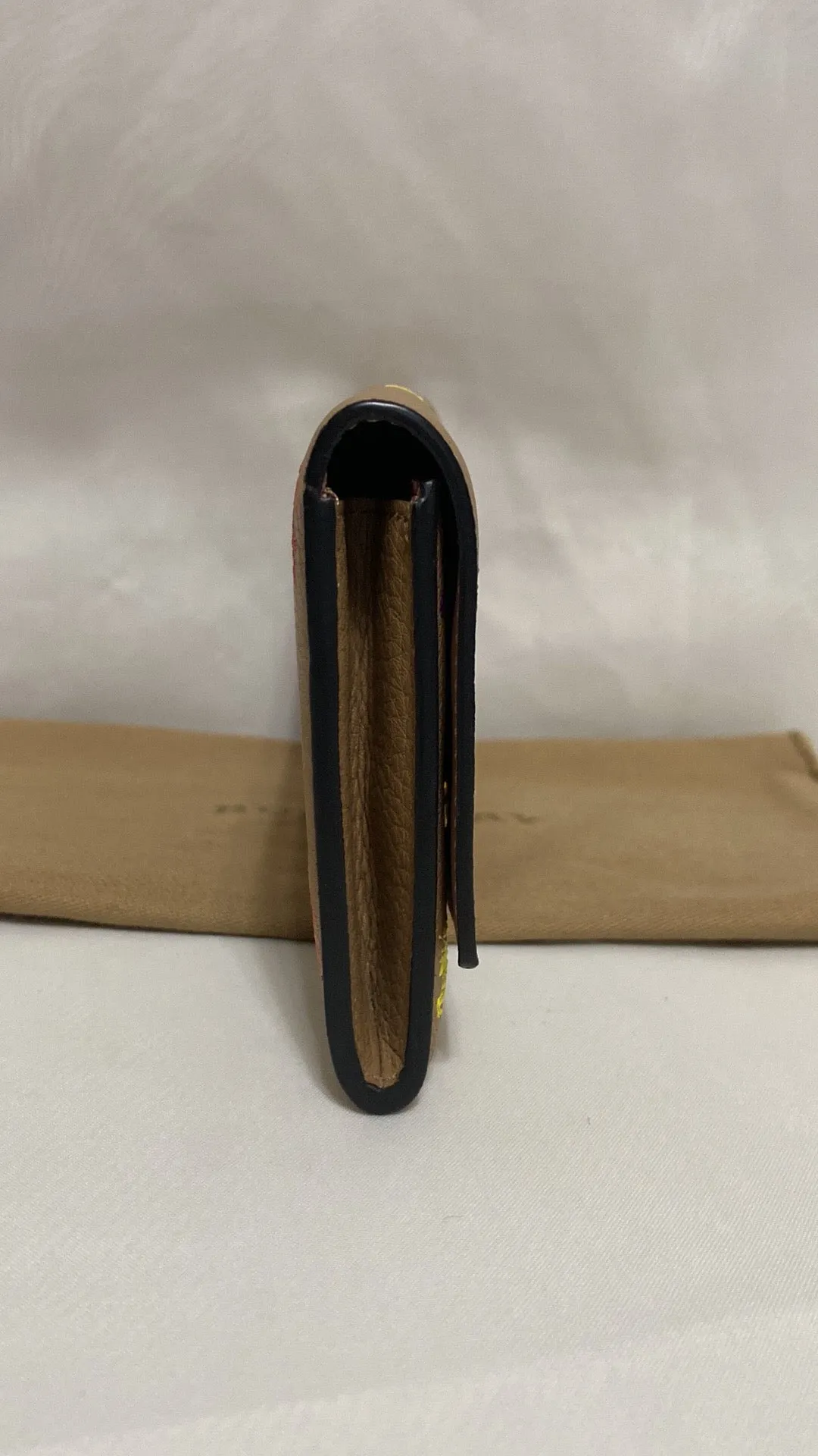 BURBERRY EKD HOLLE LEATHER WALLET IN NEUTRALS/MULTI