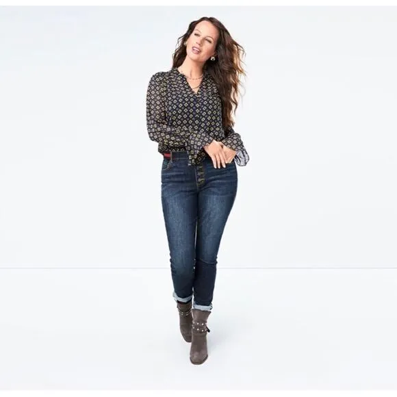 CAbi Simone 3751 Exposed Button Fly Skinny Jeans inAdventure Wash, Size 2