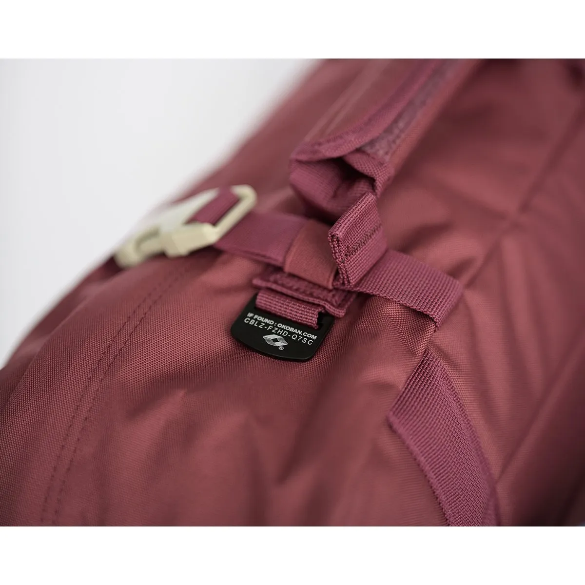 CabinZero Classic 44L (Napa Wine)
