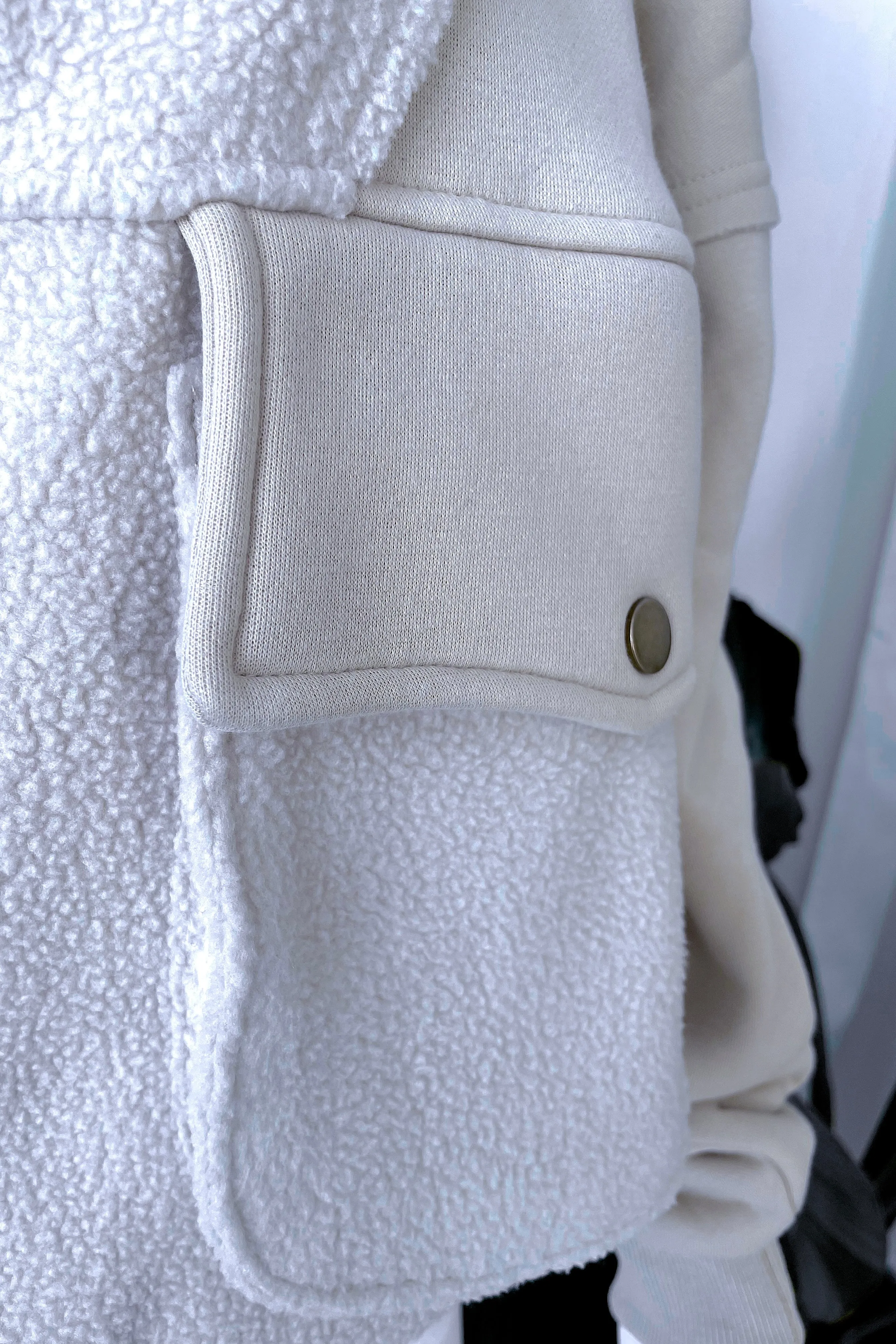 CAMPFIRE CLASSIC PULLOVER TOP IN CREAM