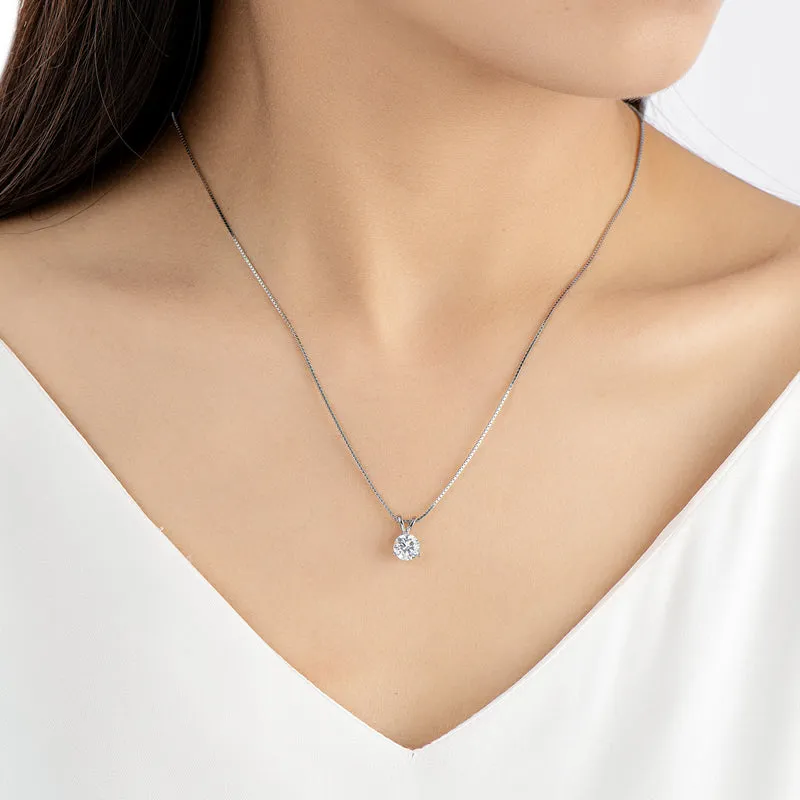 CLASSIC BRILLIANT ROUND MOISSANITE PENDANT NECKLACE