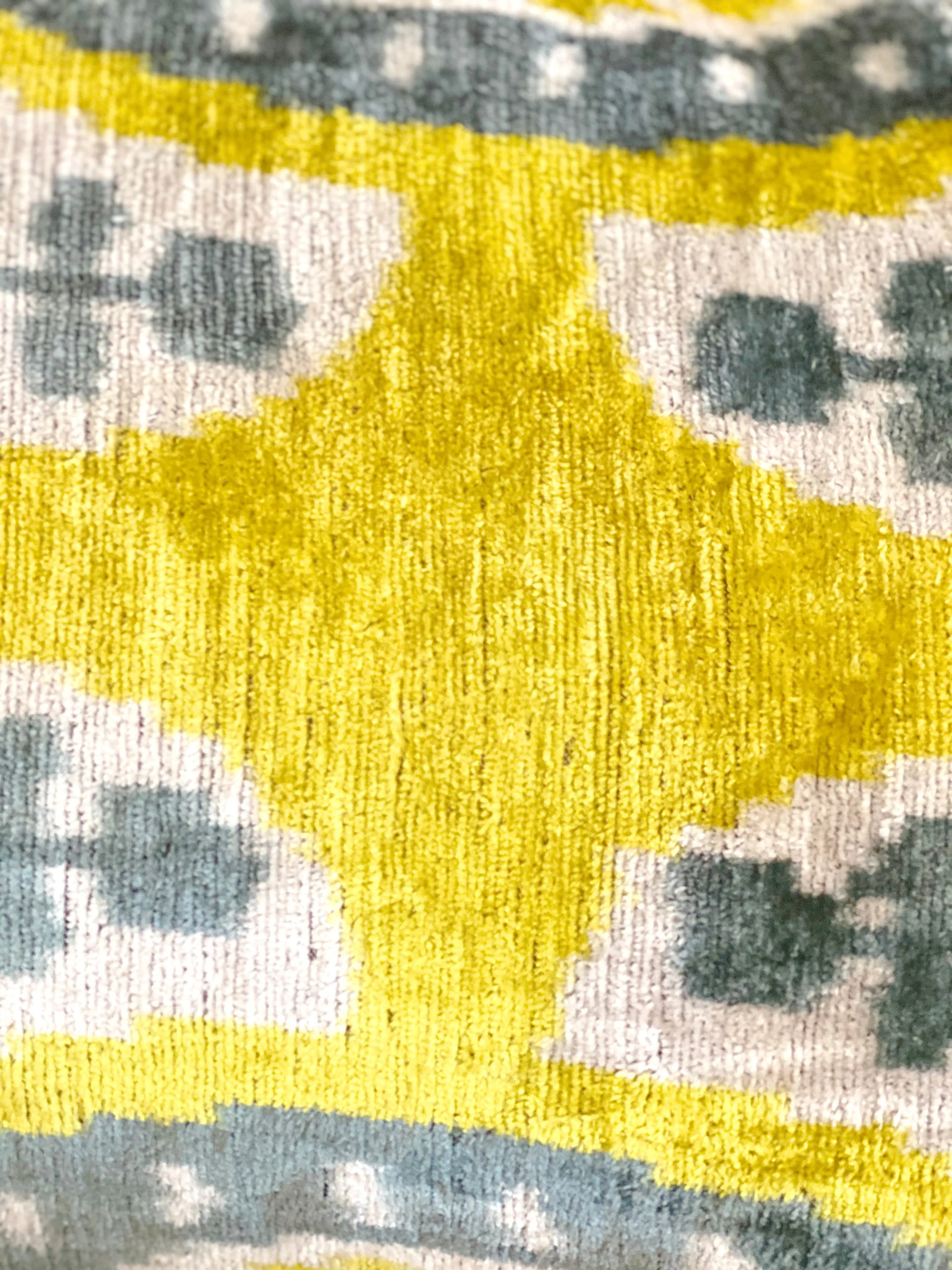 Classic Chartreuse Mist Lumbar Pillow Cover