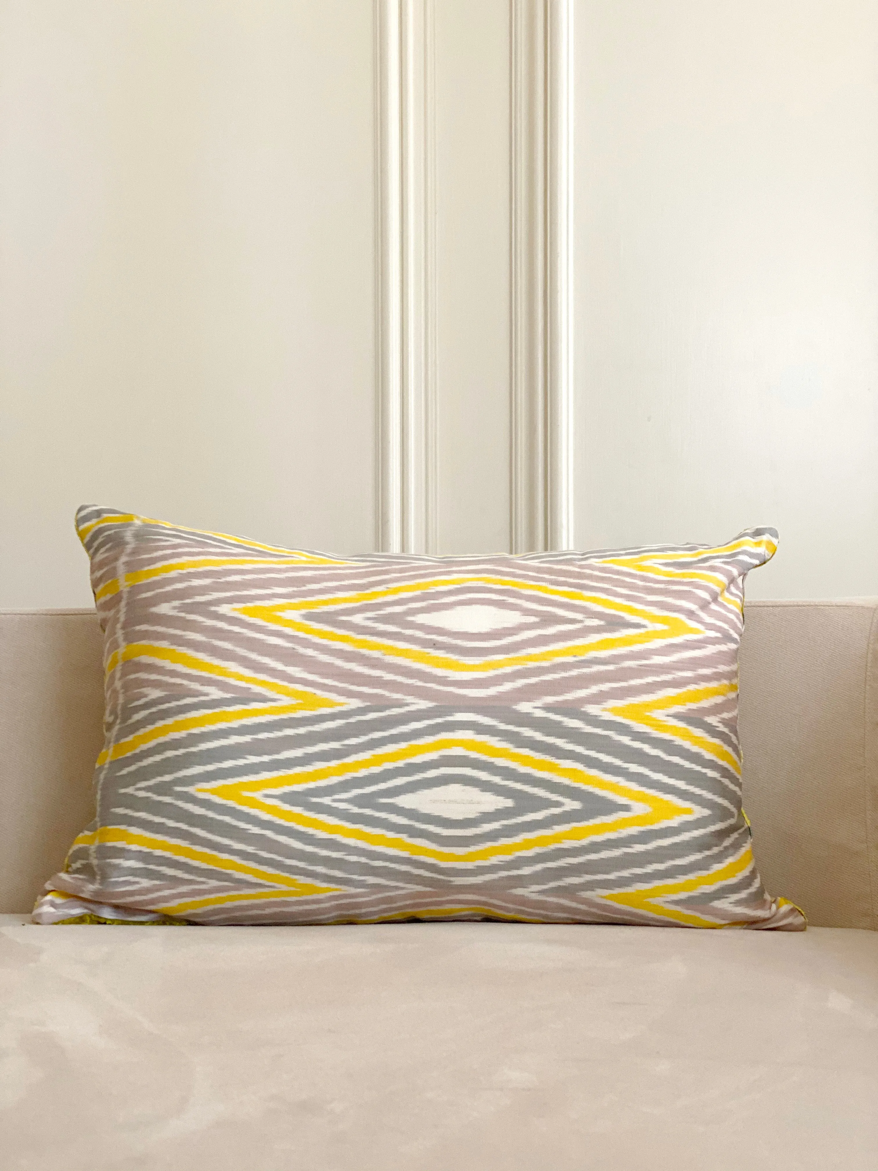 Classic Chartreuse Mist Lumbar Pillow Cover