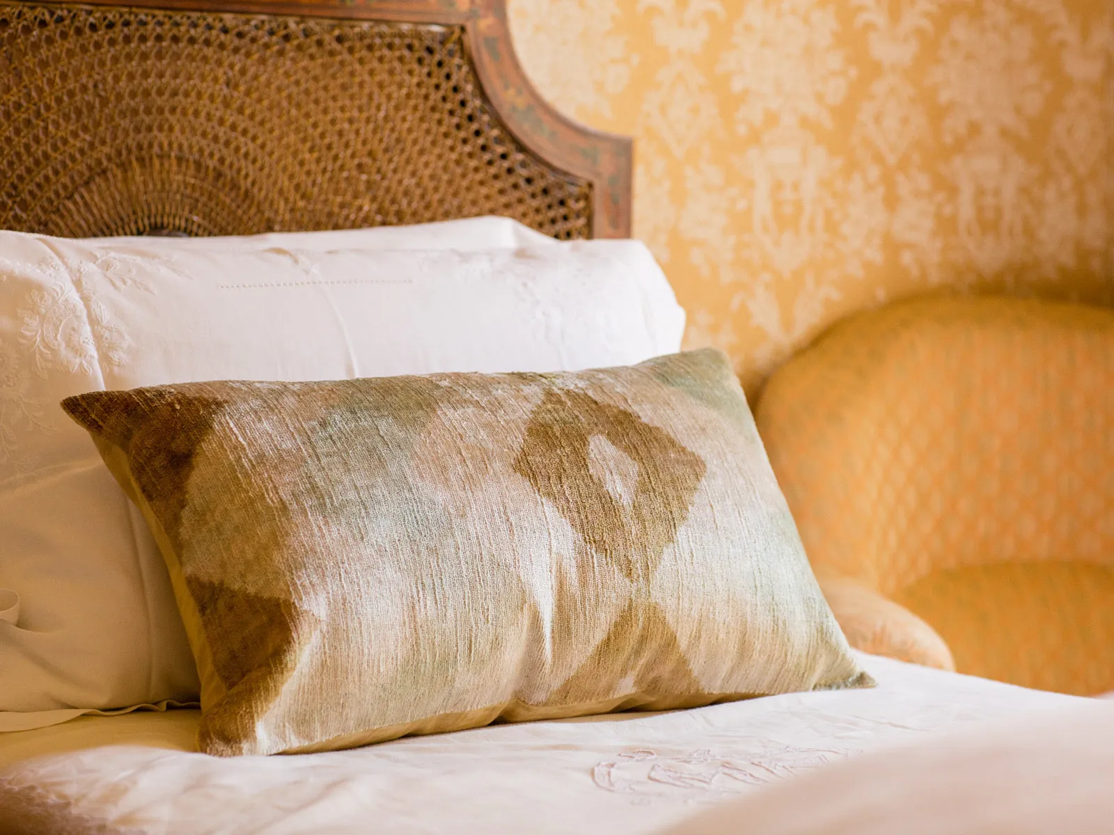 Classic Chartreuse Mist Lumbar Pillow Cover