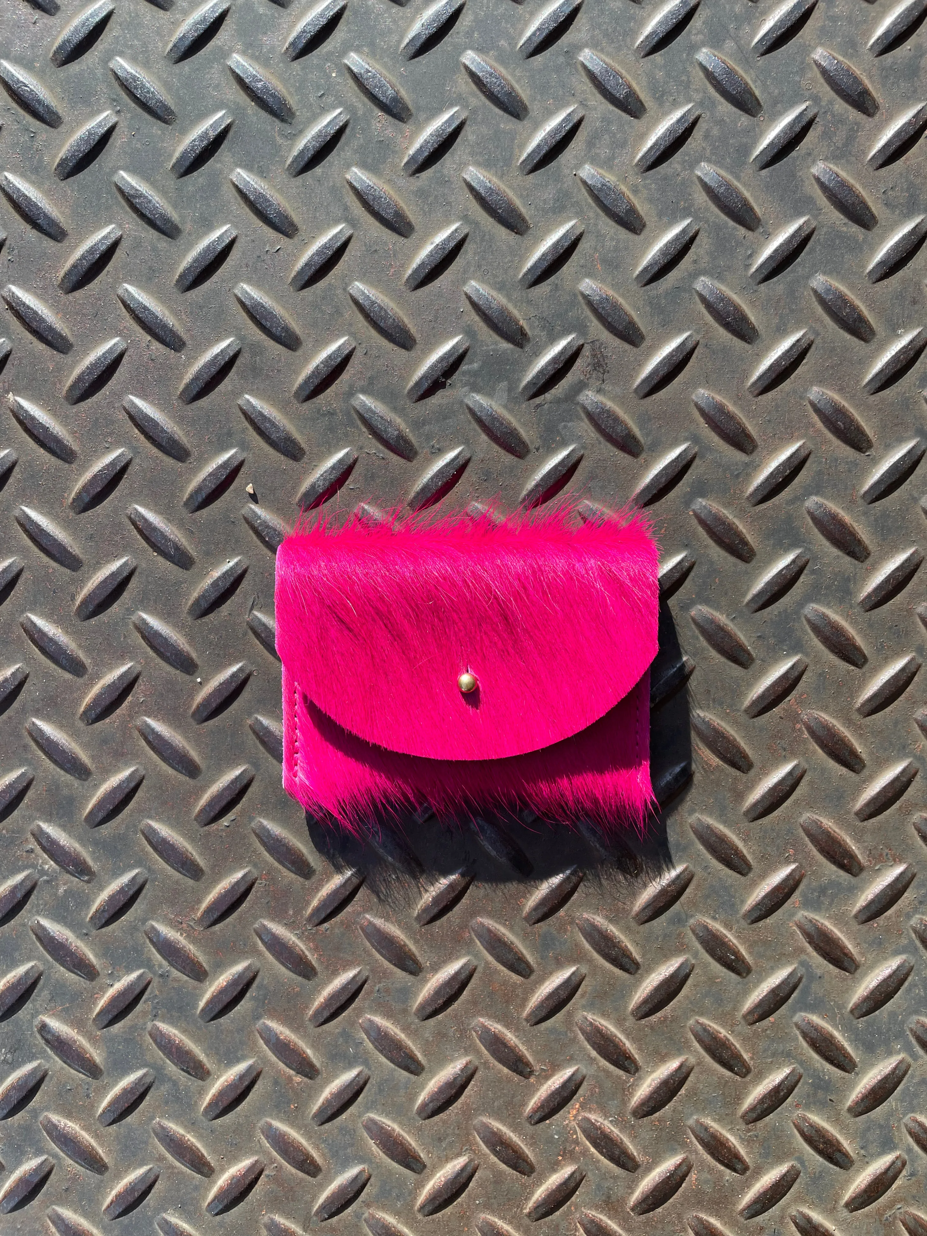 COWHIDE CARDHOLDER
