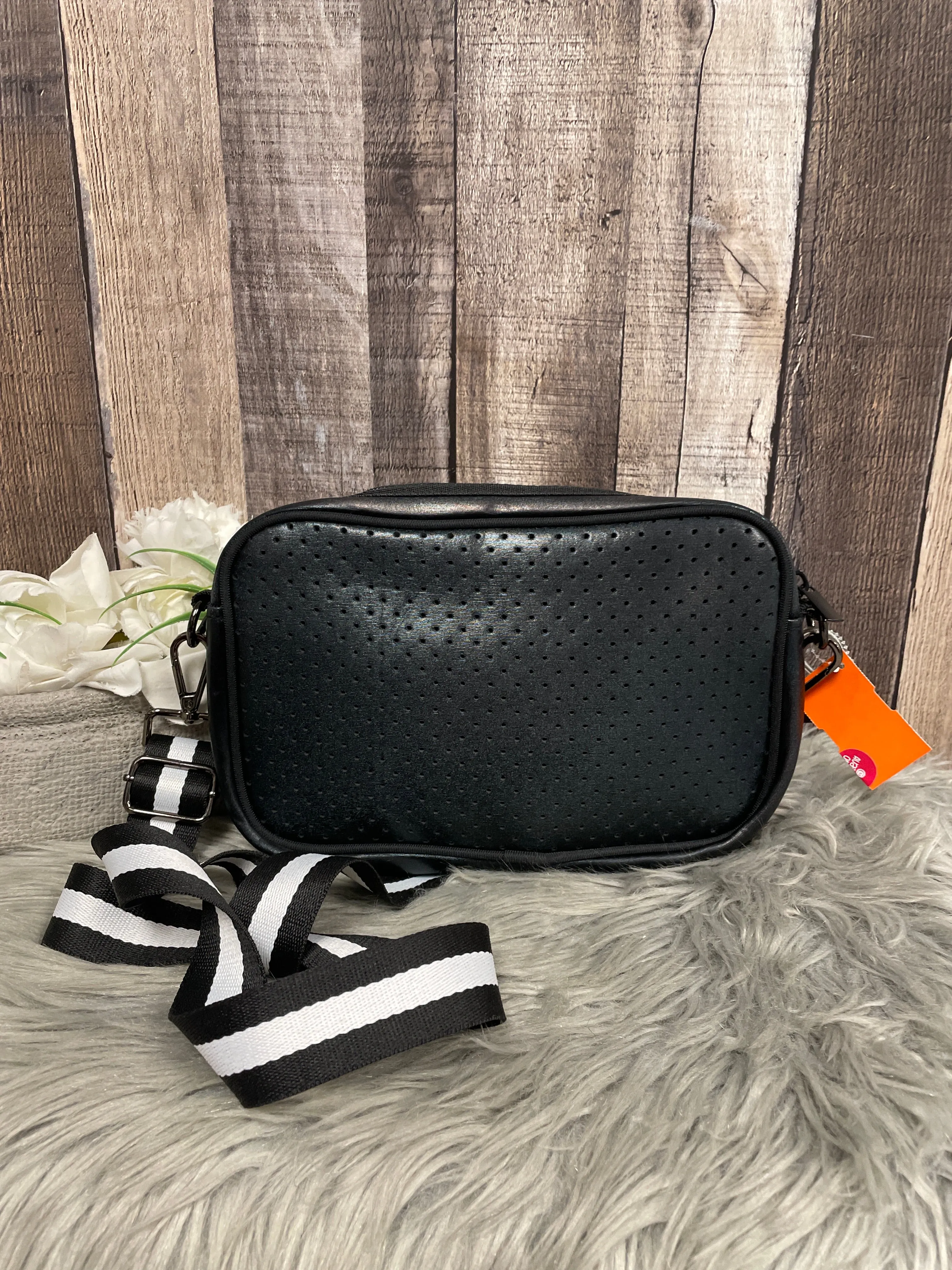 Crossbody By Cmf, Size: Medium