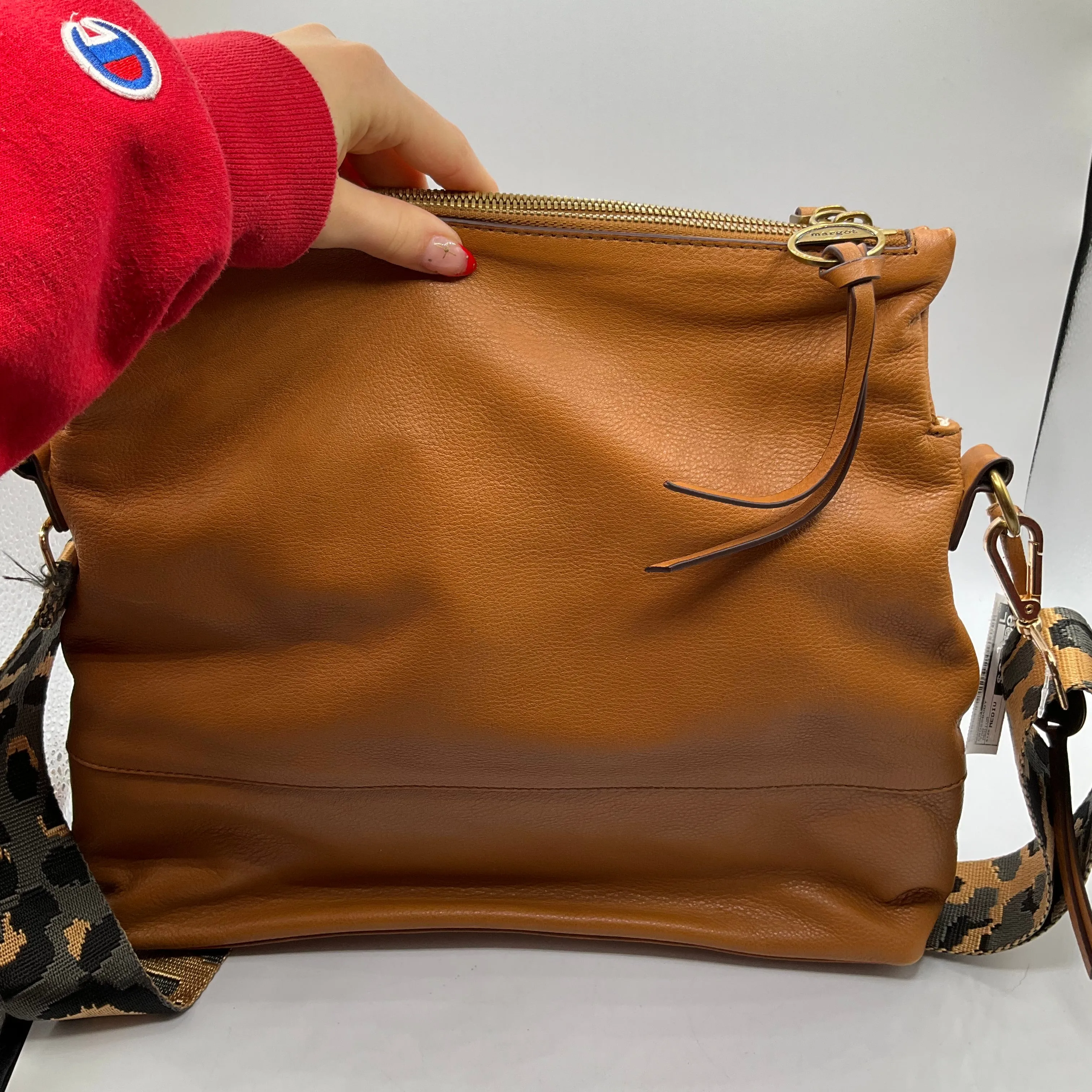 Crossbody By Margot, Size: Medium