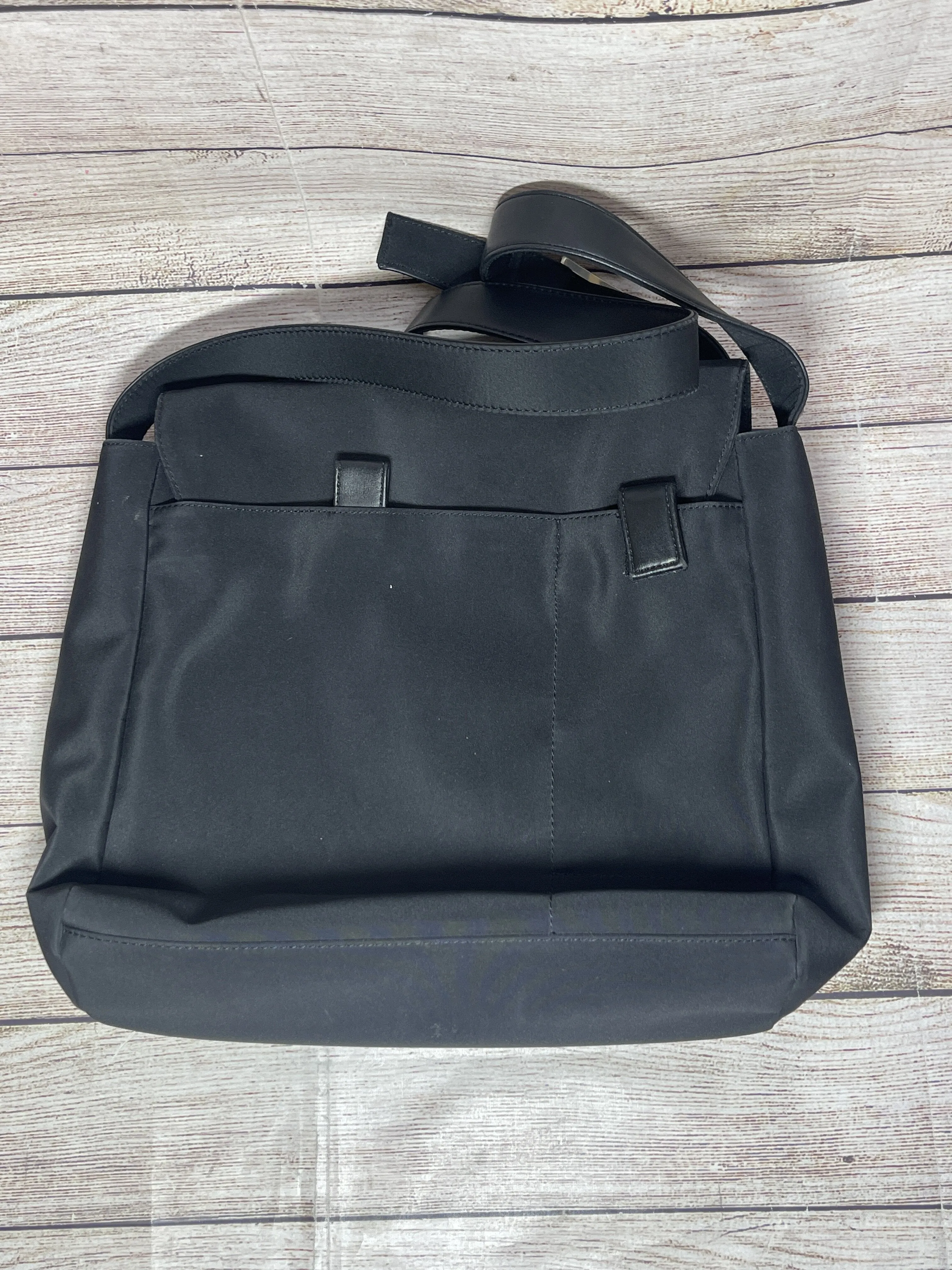 Crossbody By Nine West  Size: Large
