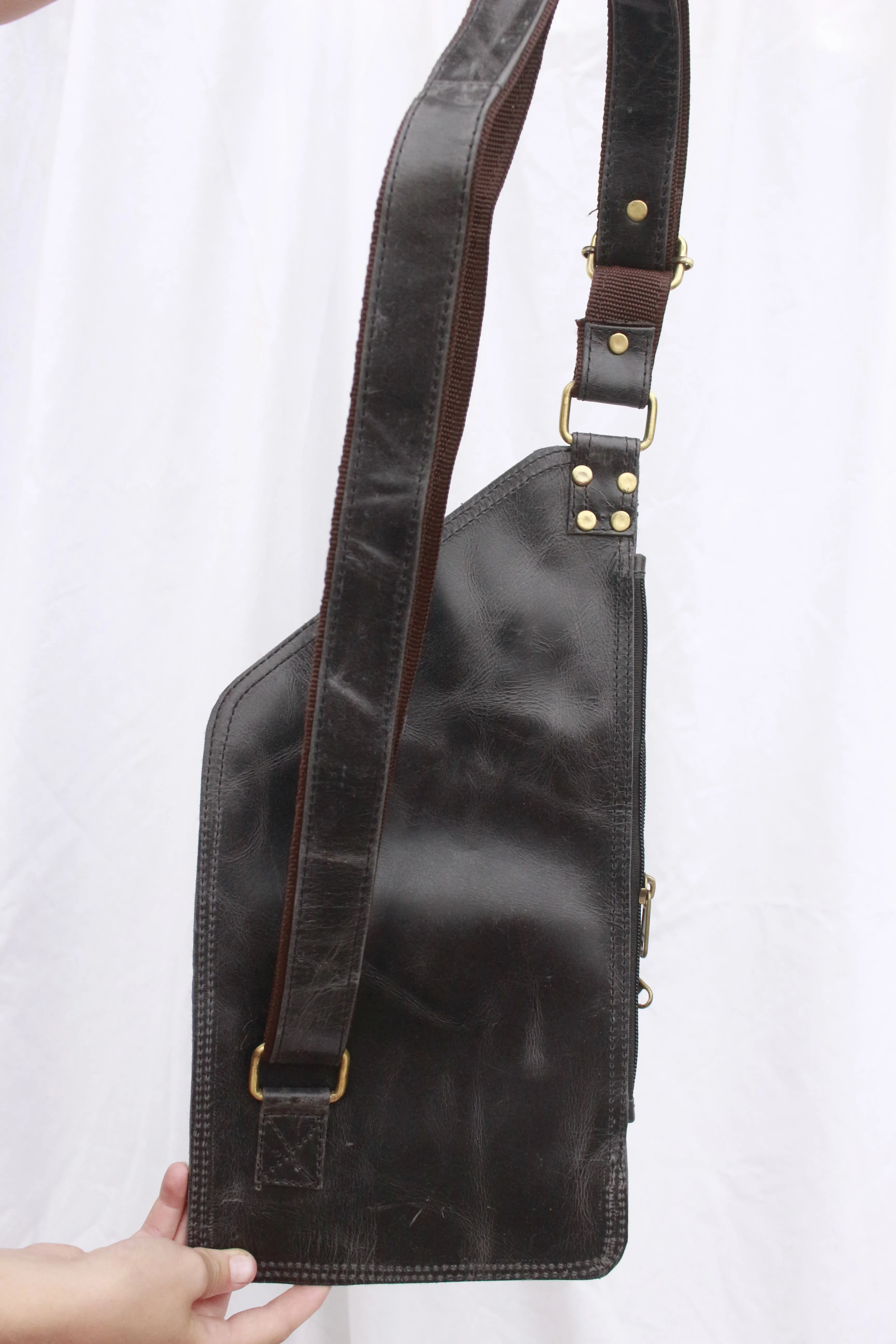 Crossbody Essentials Pack