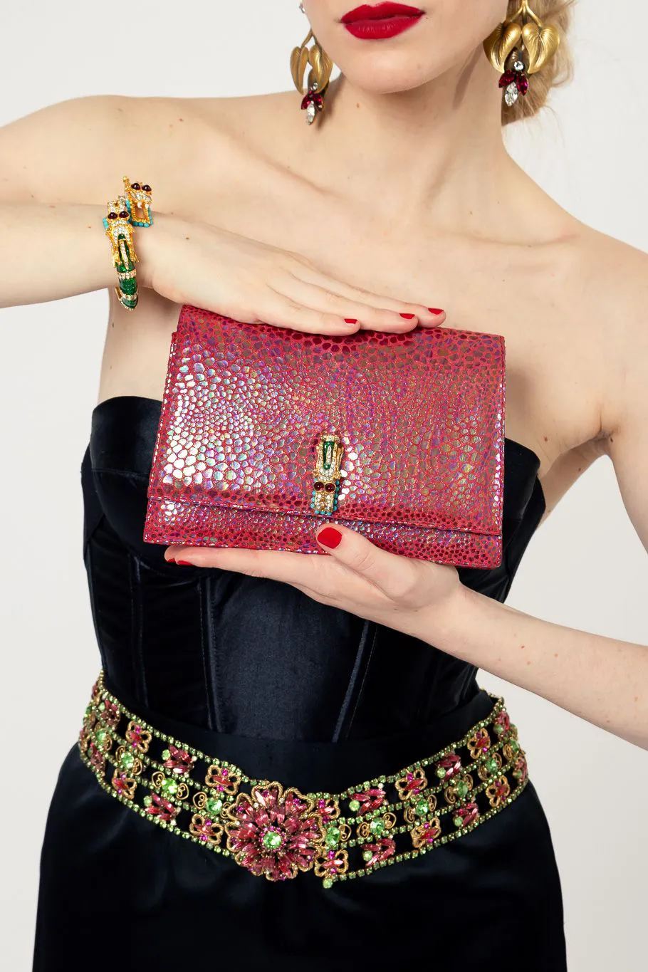Dragon Scale Clutch