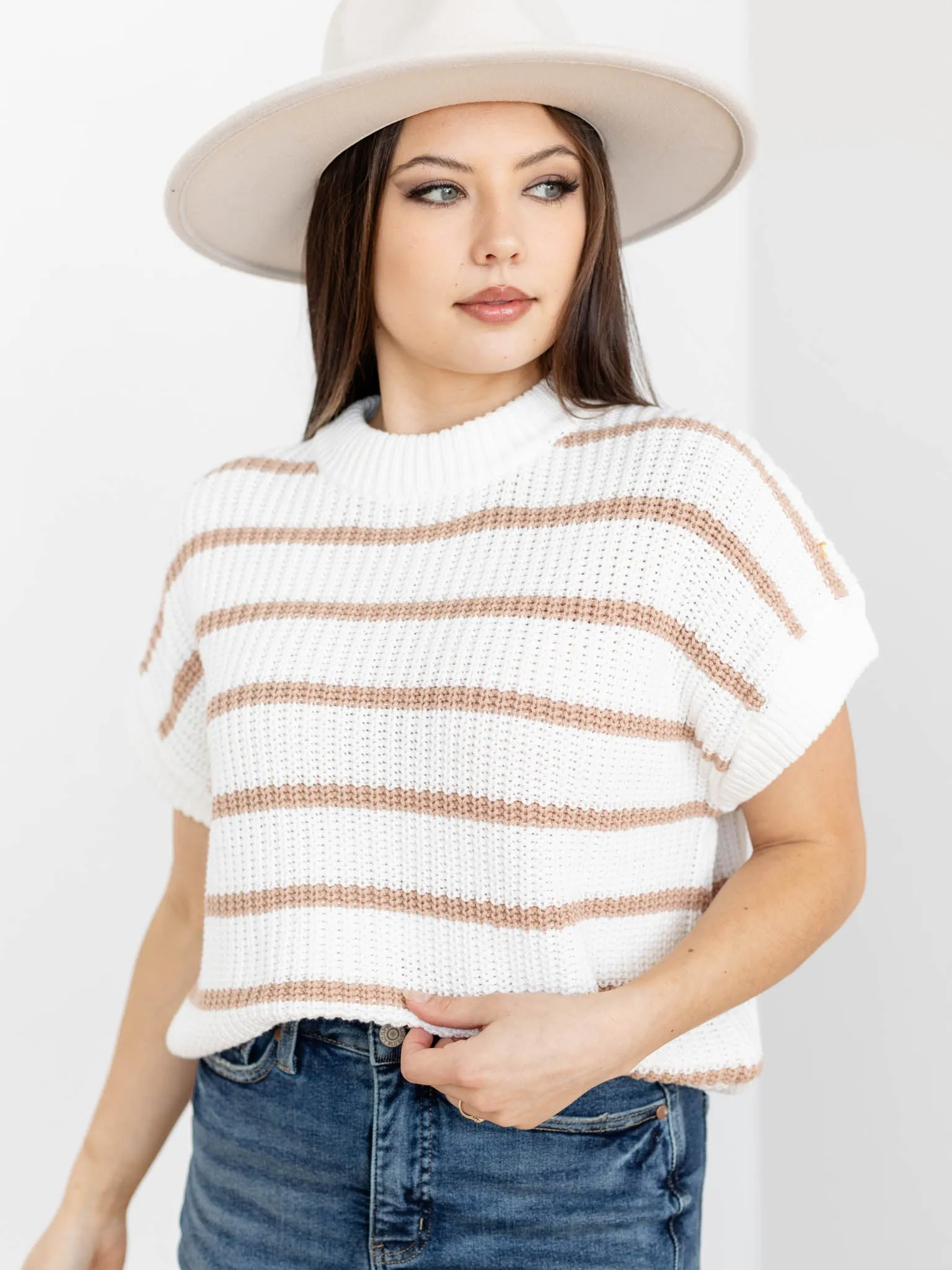 Elan Slouchy Stripe Short Sleeve