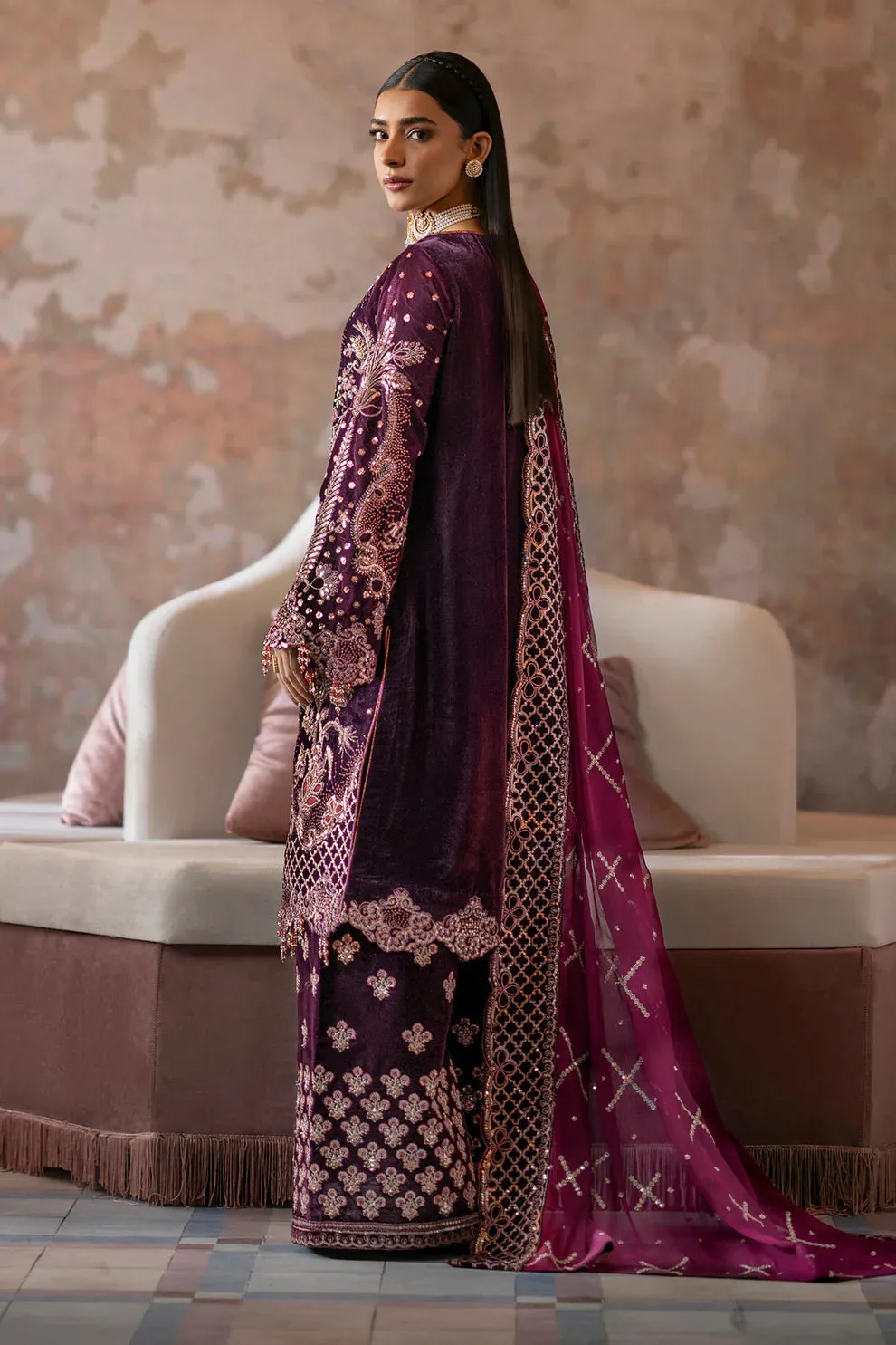 Emaan Adeel | Saanjh Velvet Collection '24 | Anika