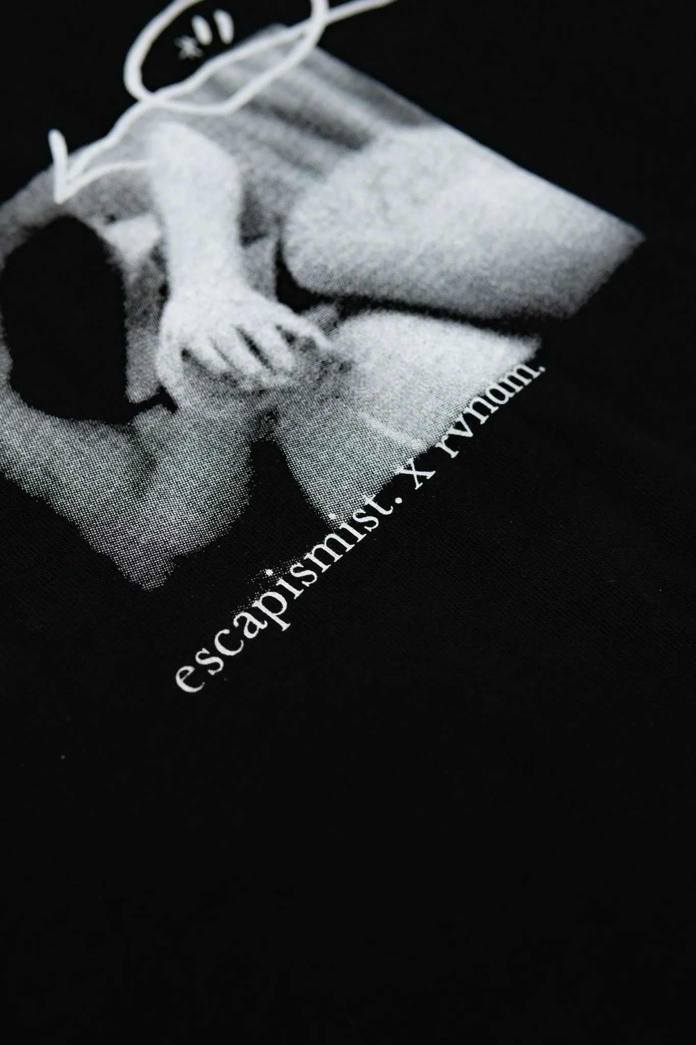 escapismist - T-Shirt