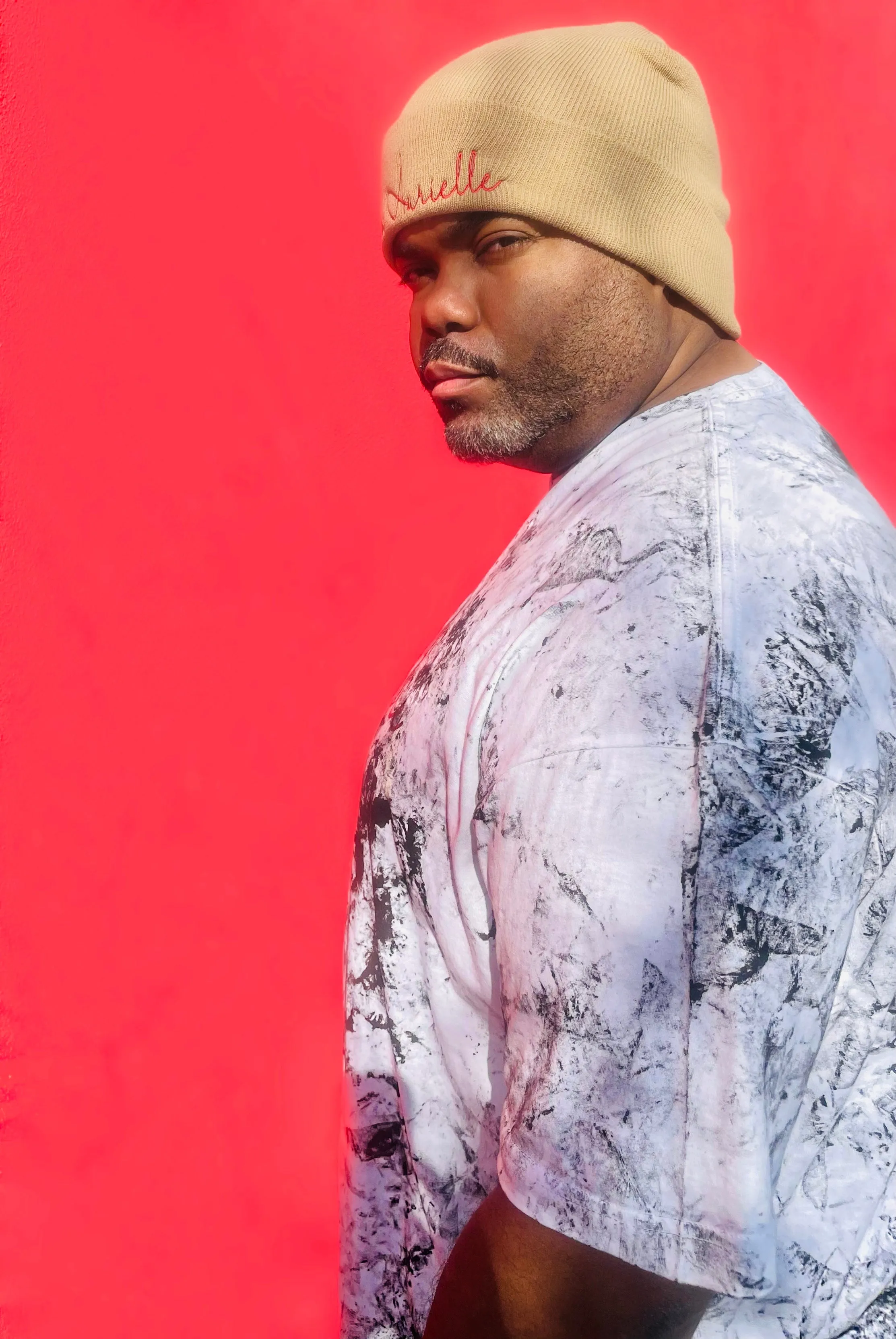 Fallon Aurielle Signature Classic Beanie Hat (Taupe & Red)
