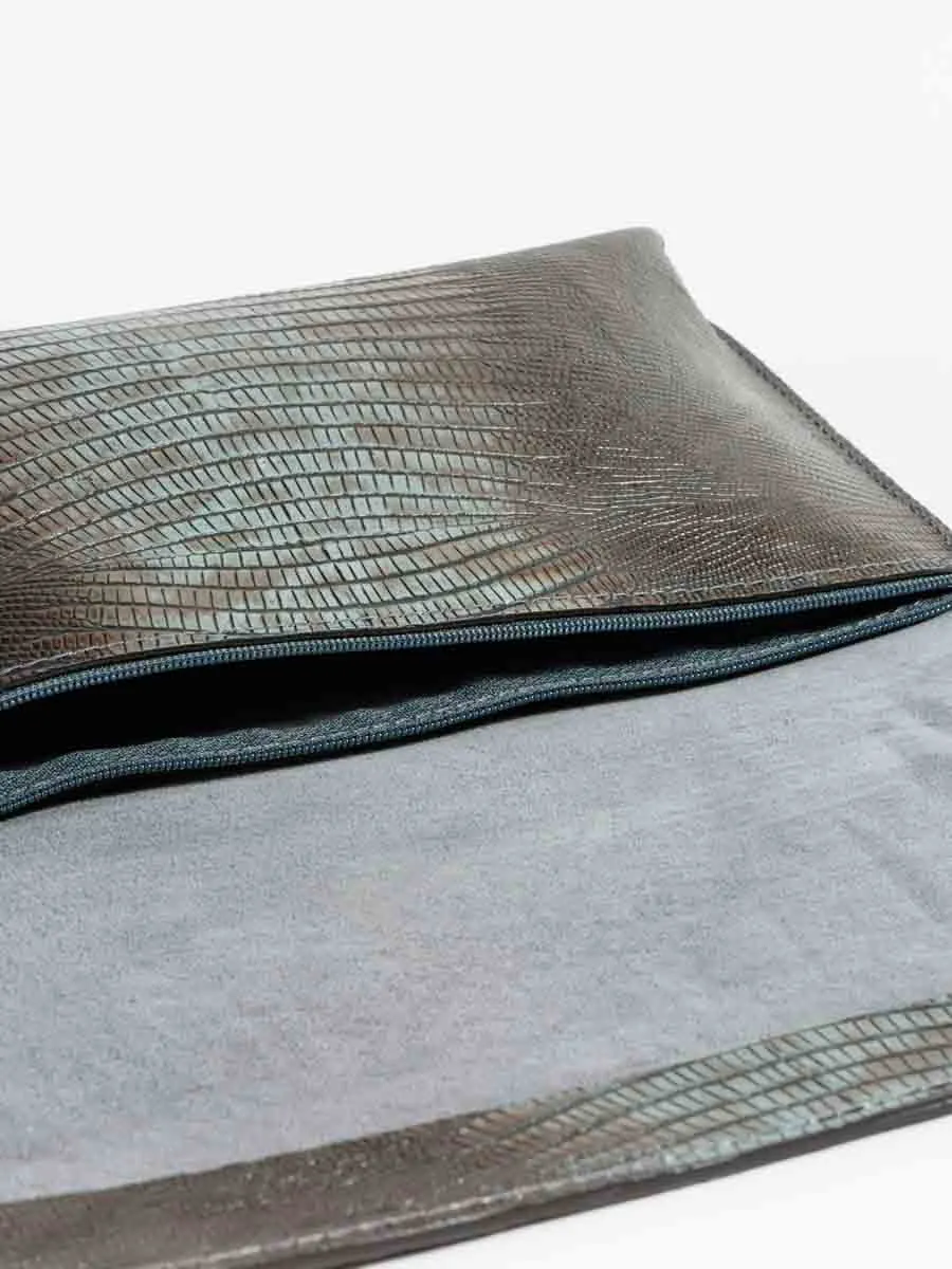 foldover clutch - atlantis lizard