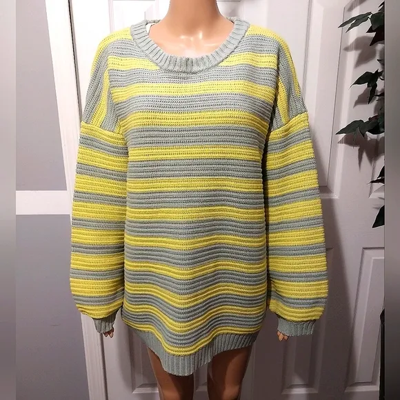 Free People Slouchy Oversized Sweater, NWOT,‎ Size L
