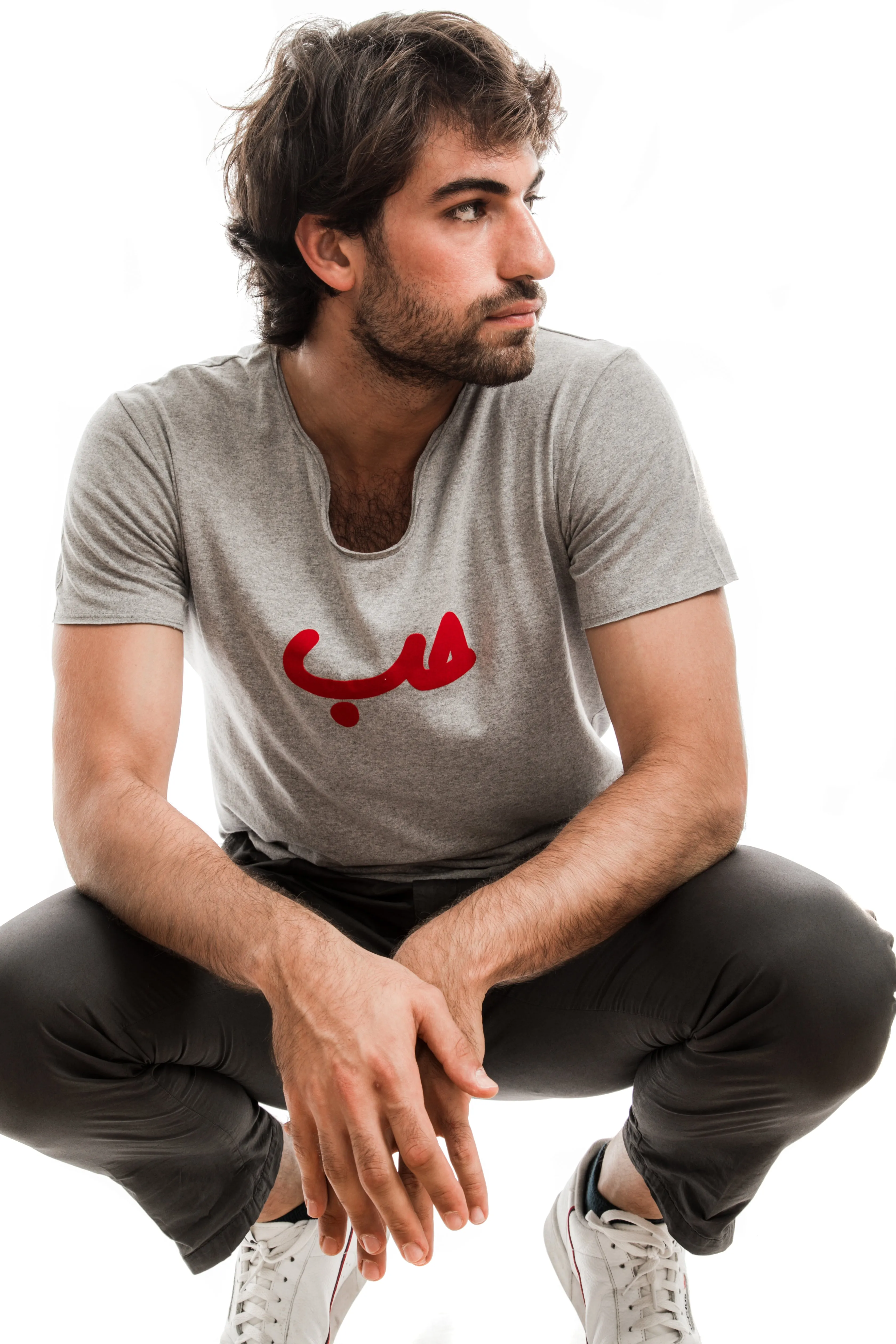 Grey T-Shirt Red Hobb حب