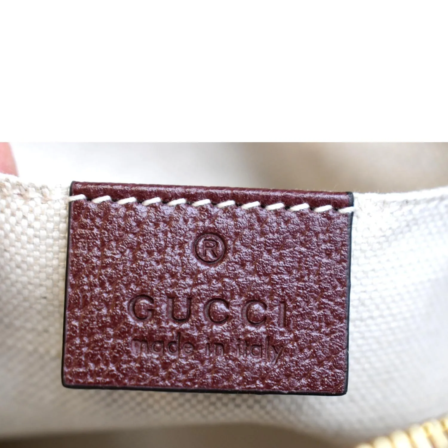 GUCCI Ophidia GG Supreme Mini Crossbody Bag Red 517350