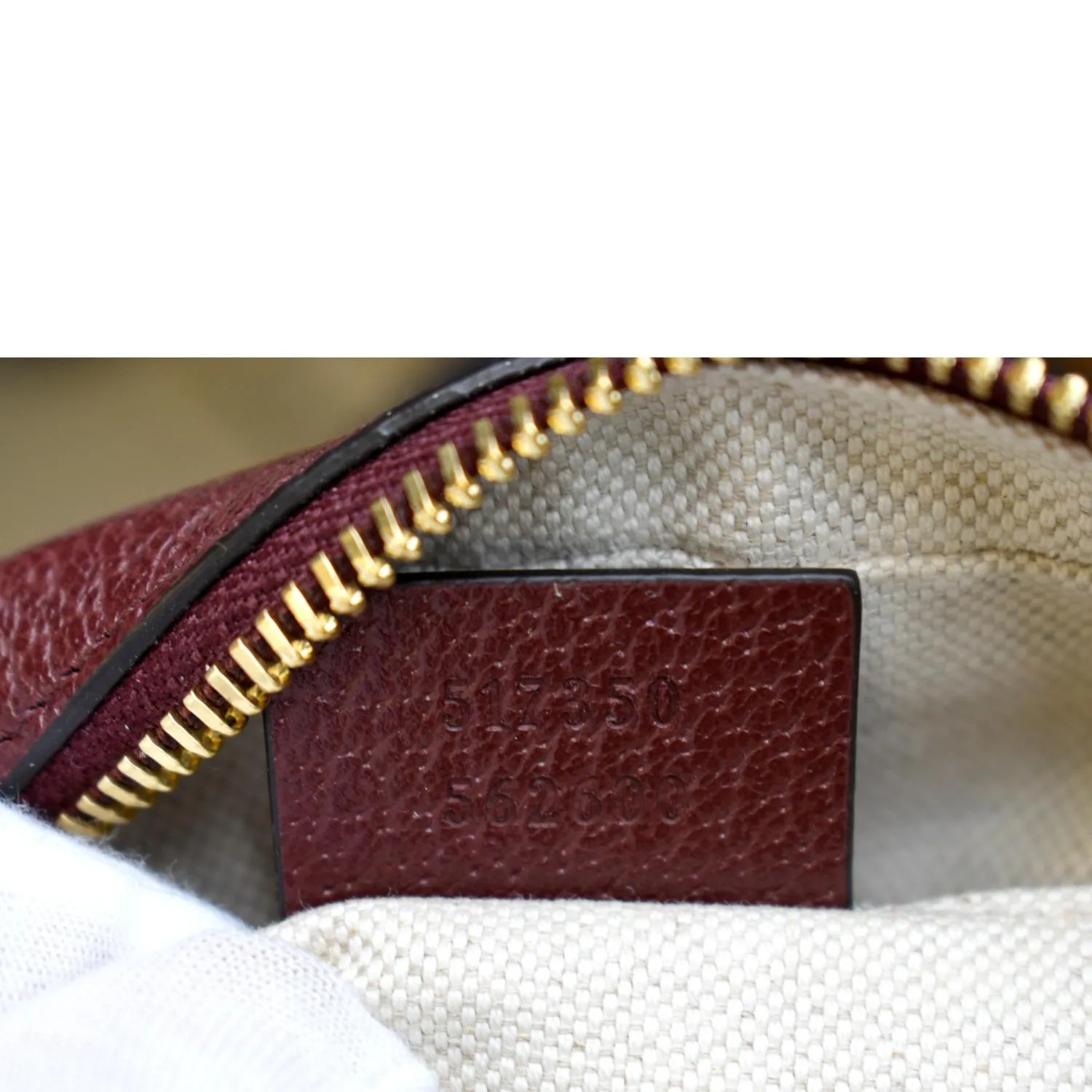 GUCCI Ophidia GG Supreme Mini Crossbody Bag Red 517350