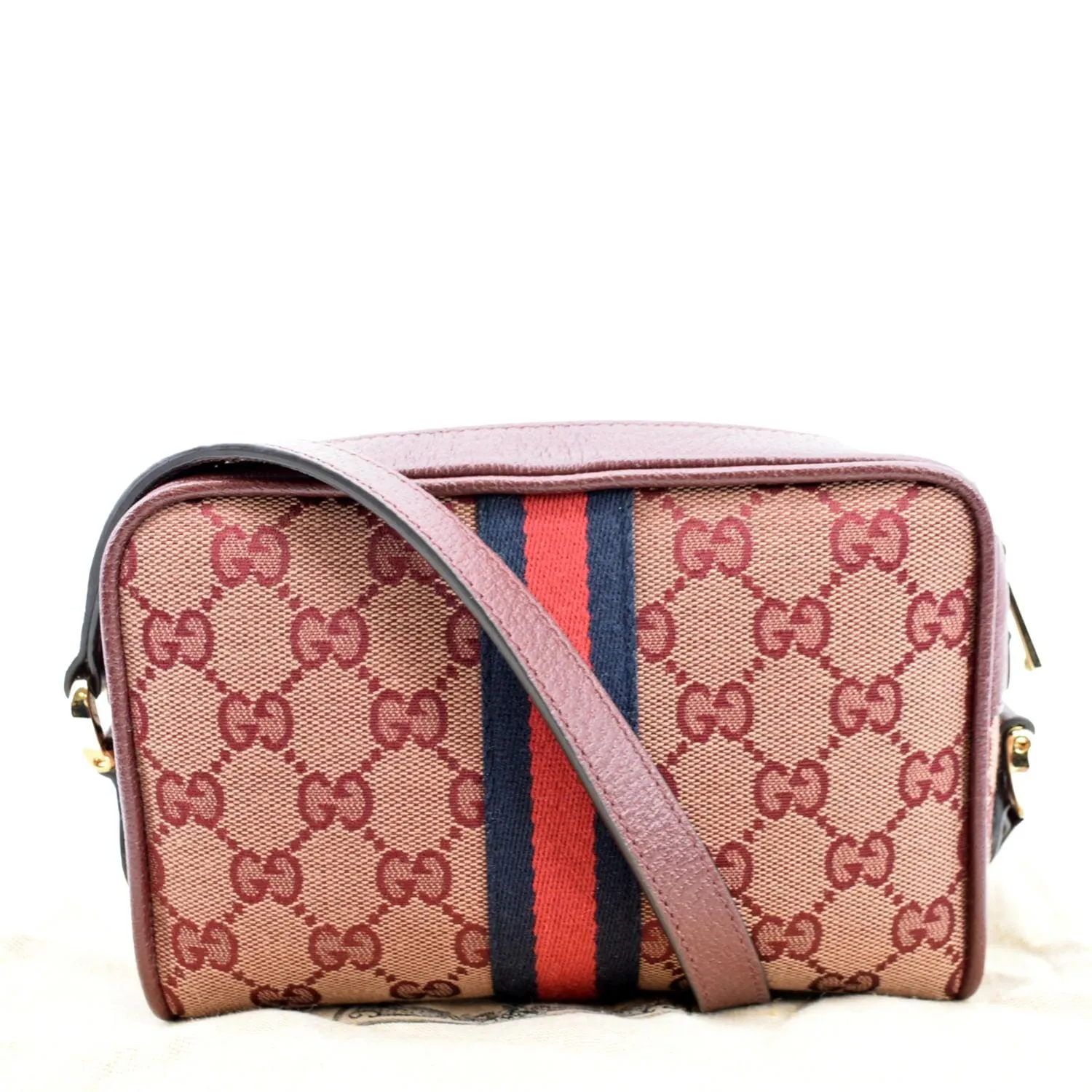 GUCCI Ophidia GG Supreme Mini Crossbody Bag Red 517350