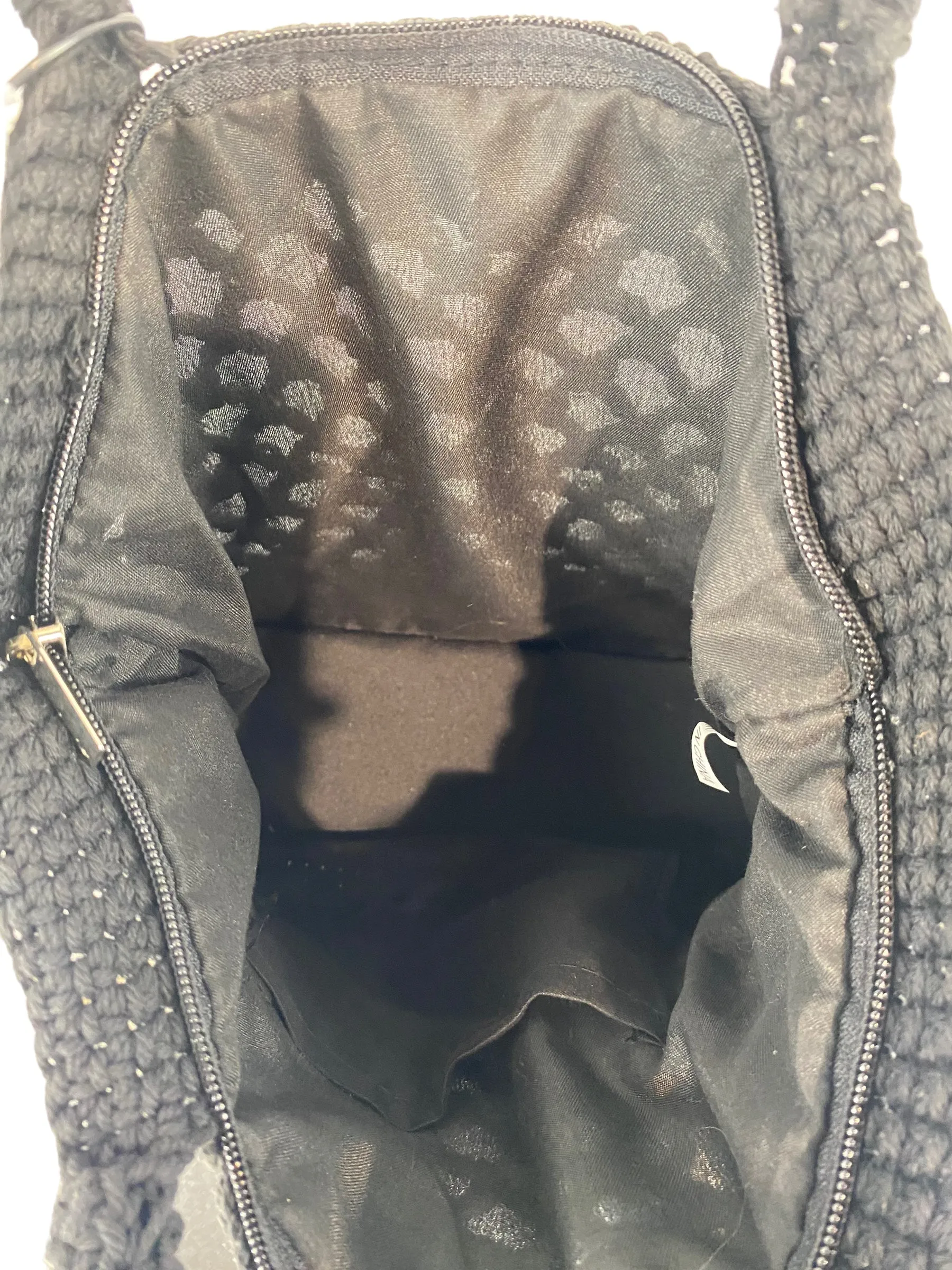 Handbag By Clothes Mentor  Size: Medium