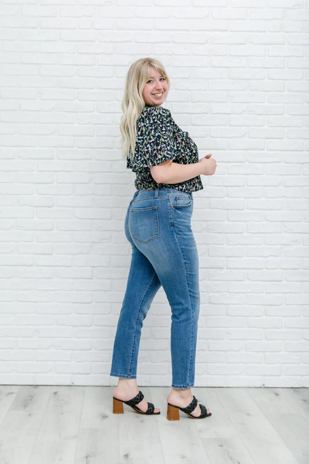 Hazel Blues® | Day Lily Top