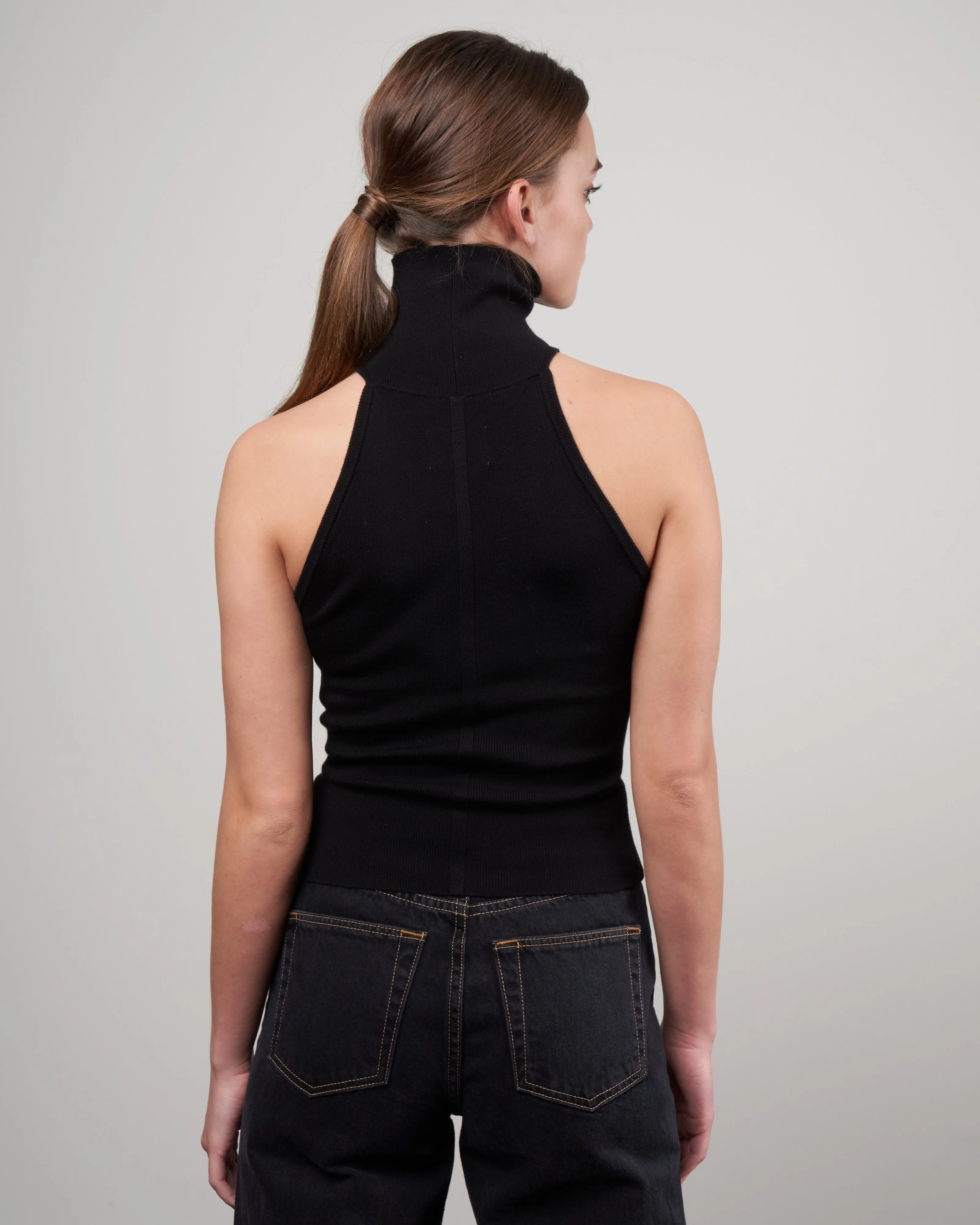 keith sleeveless turtleneck top - black