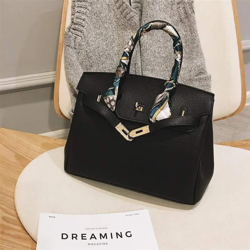 Large-Capacity Handbag
