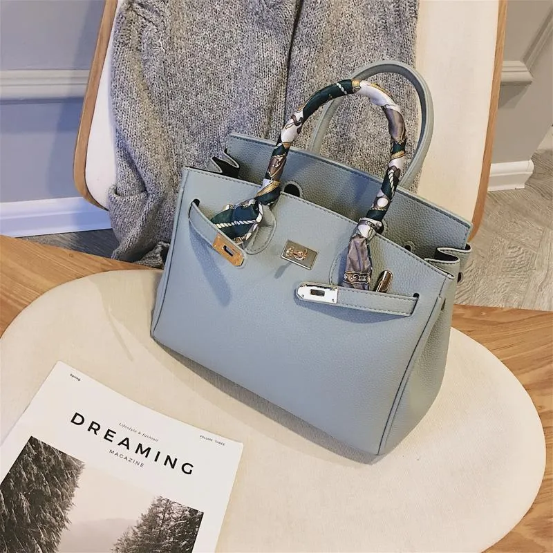 Large-Capacity Handbag