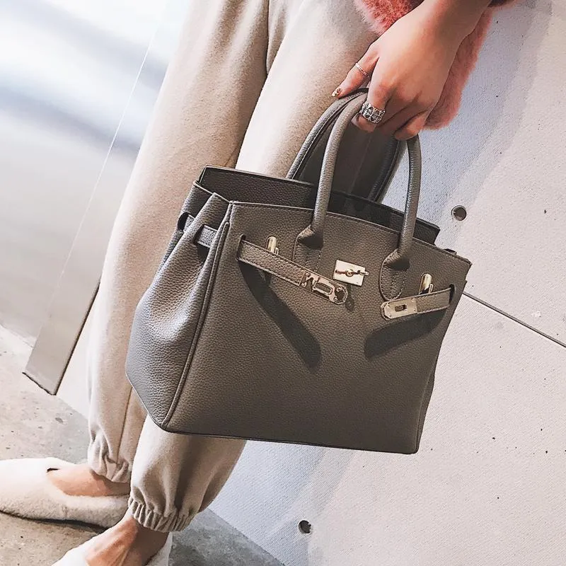 Large-Capacity Handbag