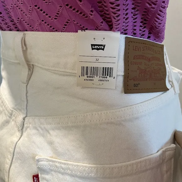Levi's 501 &quot;Love Trip Crazy Legs&quot; 90s Shorts   Size 32  NWT