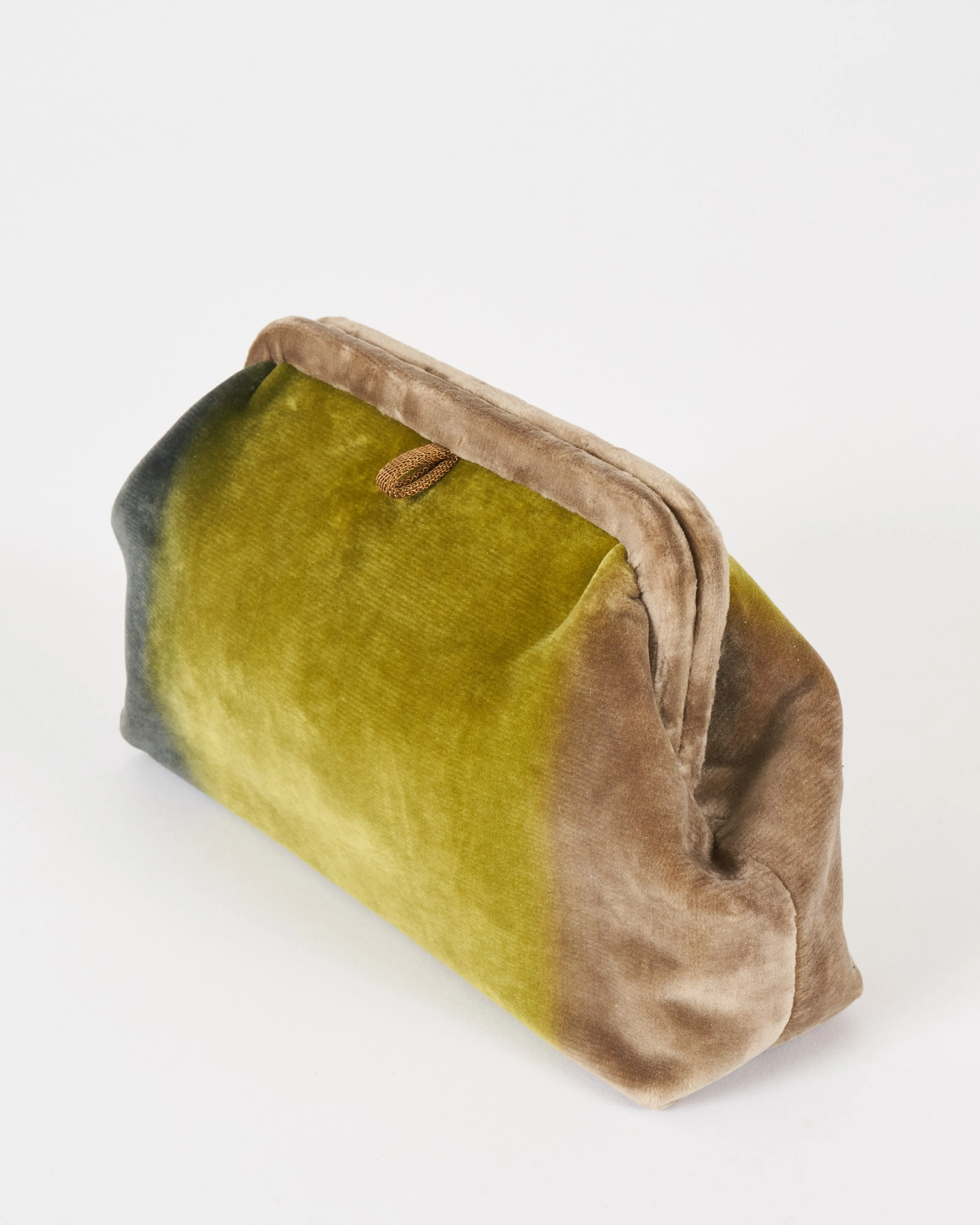 liette solid velvet clutch ombre - charcoal/green