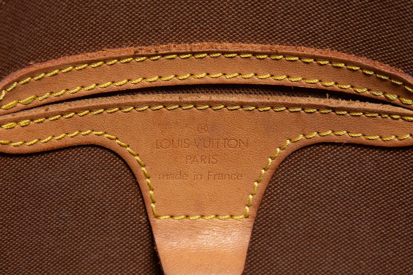 Louis Vuitton Monogram Ellipse MM Handbag