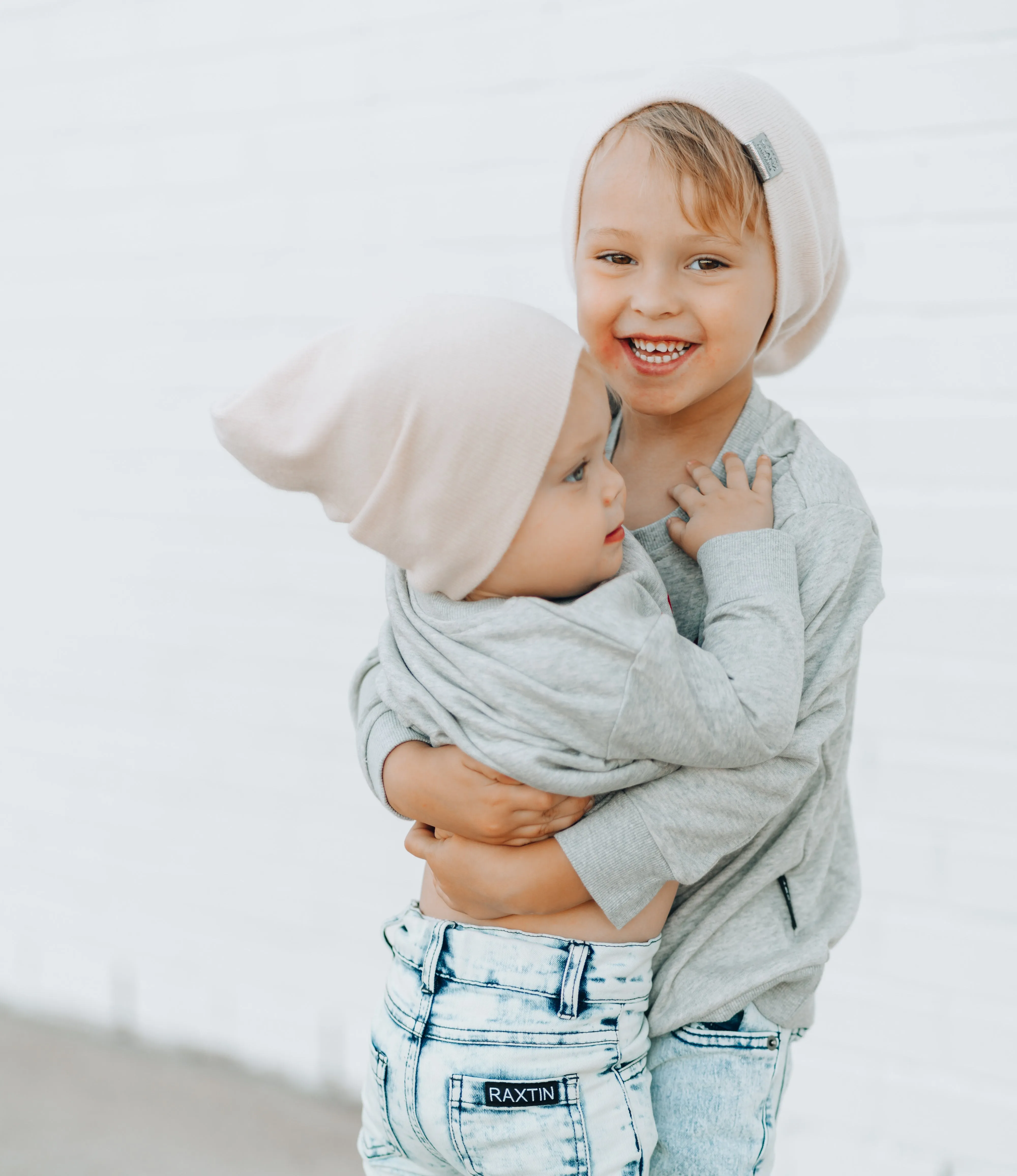 Lux Slouchy Beanie - Vanilla Creme
