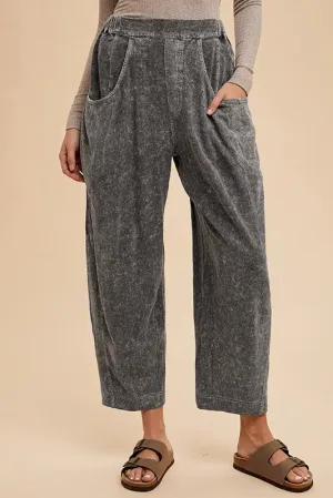 MINERAL WASHED BARREL PANTS