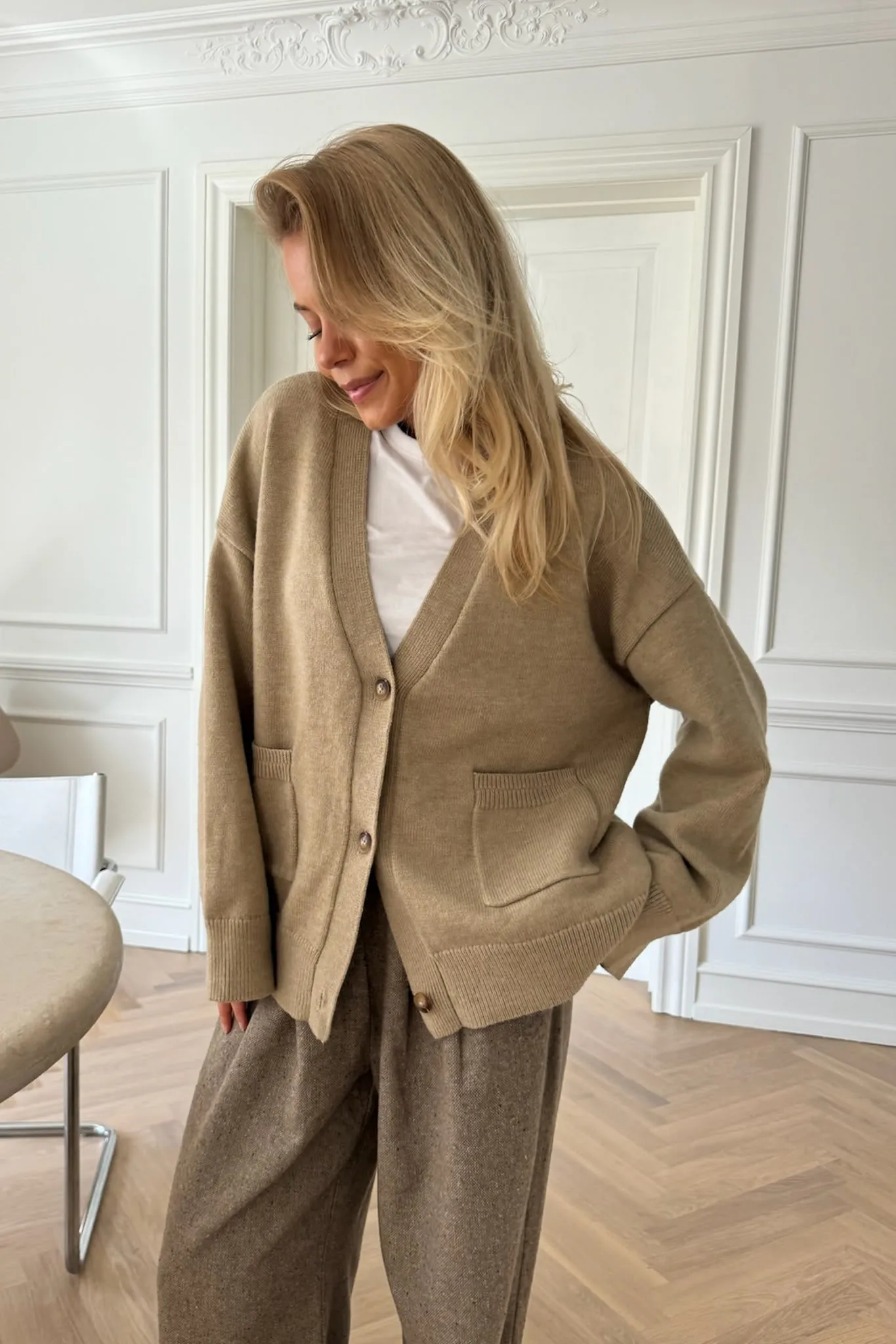 MollyIC Cardigan - Beige