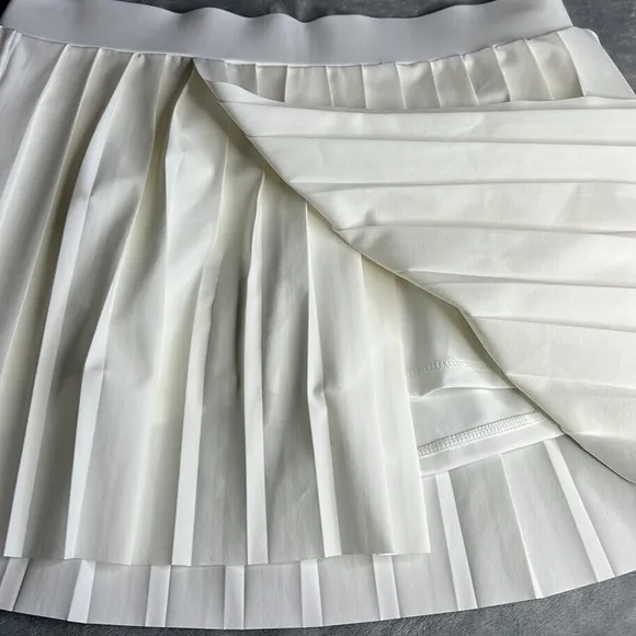 🎯NWOT Varley Kalmia Mid-Rise Skirt Skort White Size Large