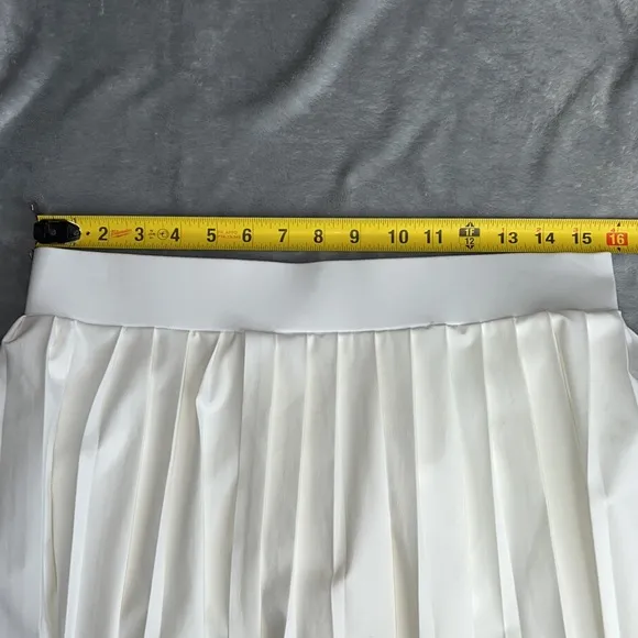 🎯NWOT Varley Kalmia Mid-Rise Skirt Skort White Size Large