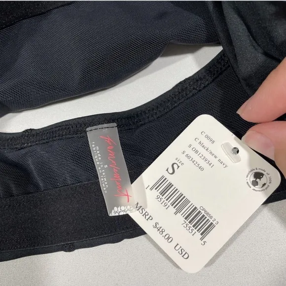 NWT‎ Free People FB Movement [ Small ] Rebel Sports Bra in Black/Navy