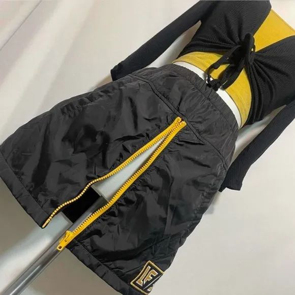 NWT LF brand black   yellow sporty mini skirt