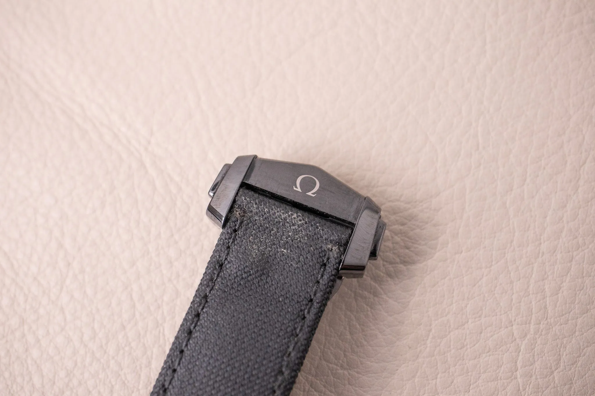 Omega Speedmaster Dark Side of The Moon 'Black Black' 311.92.44.51.01.005