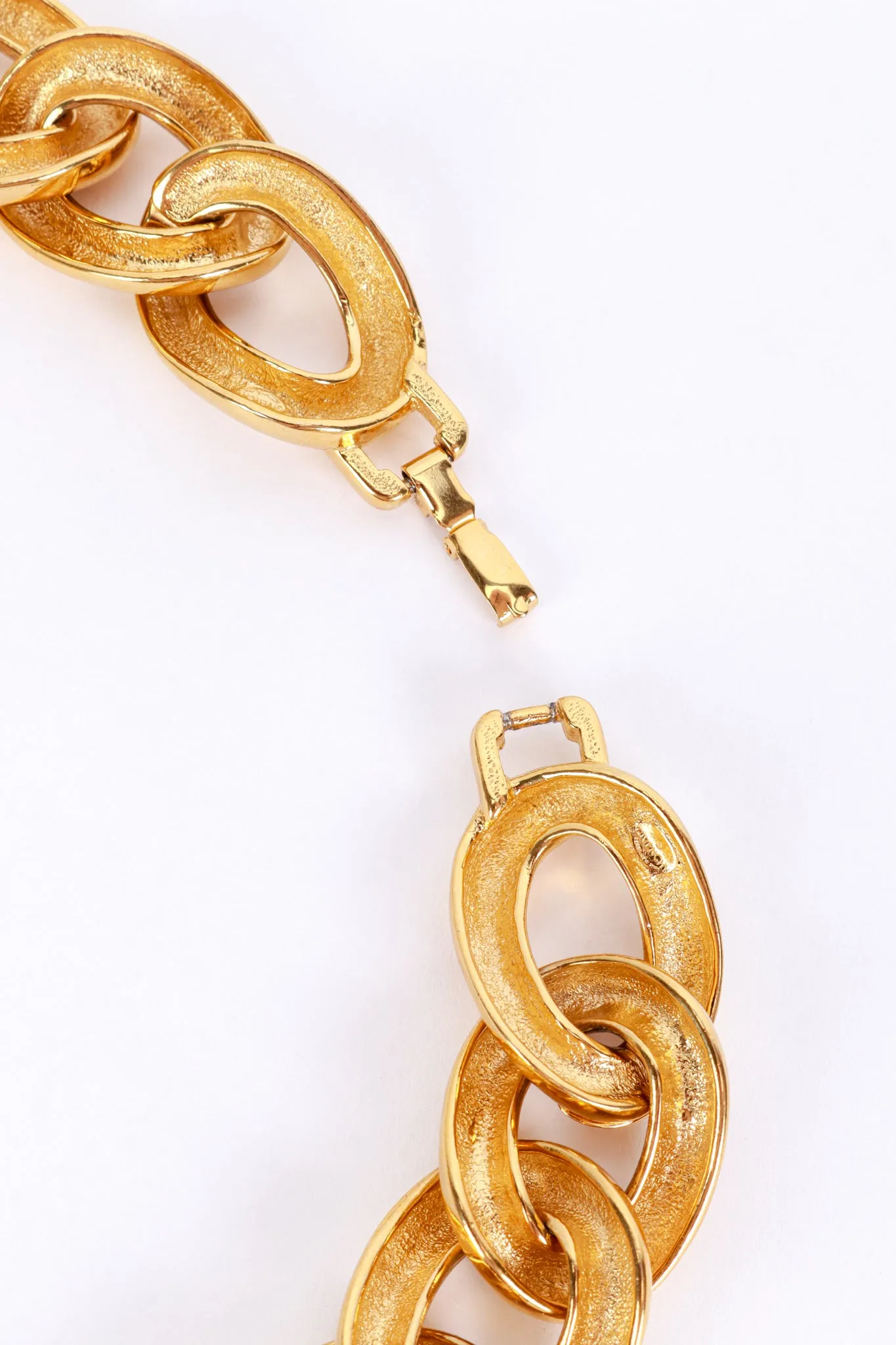 Oversized Curb Link Necklace